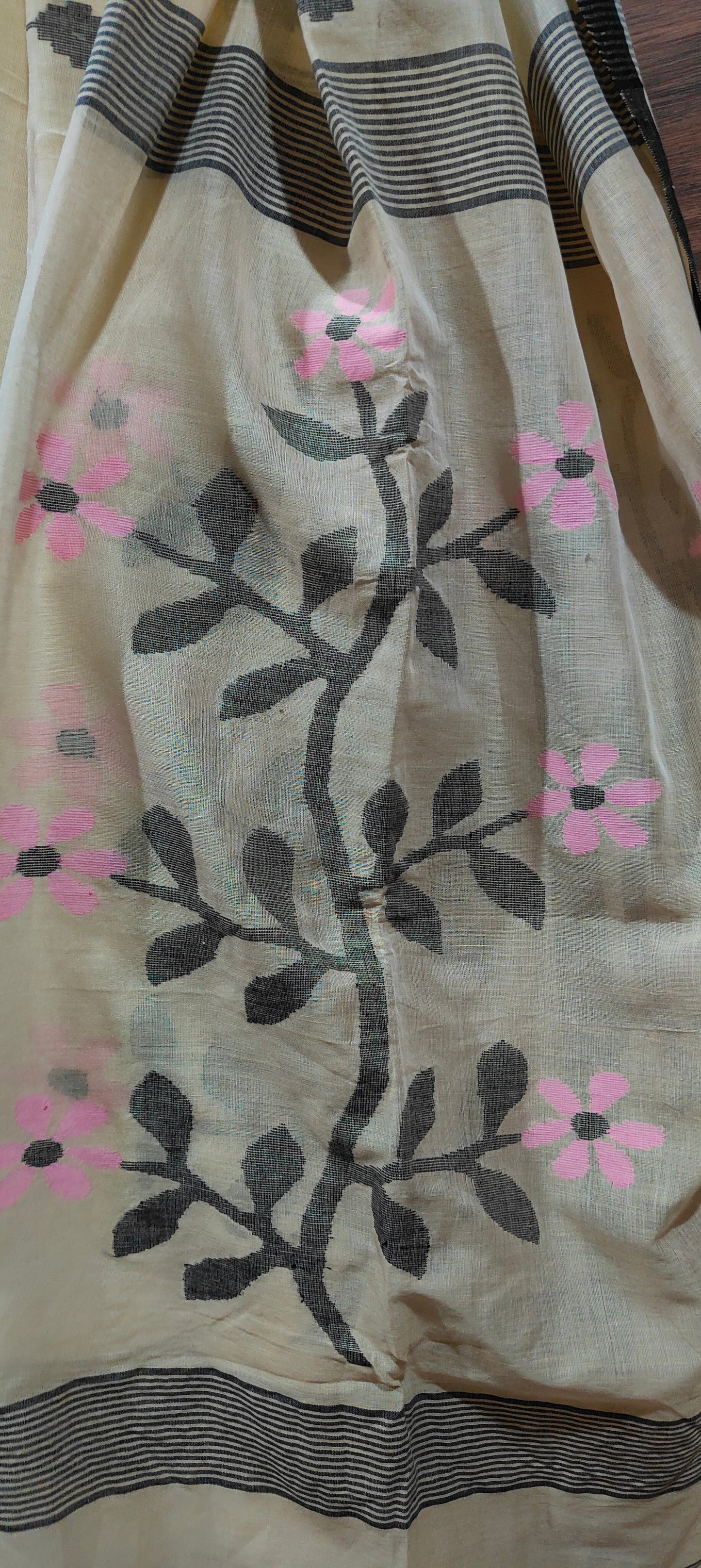 Off-white & black handspun Pure Muslin Cotton handloom Jamdani