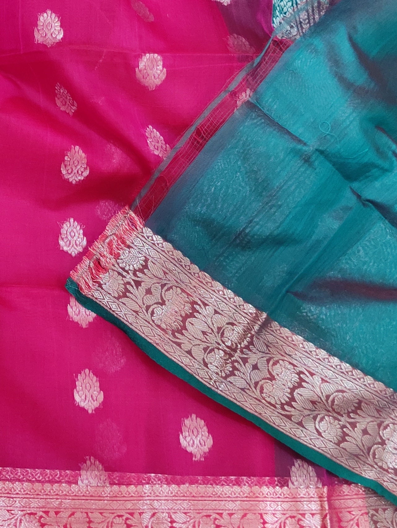 Rajvastra – Rani Vriksha