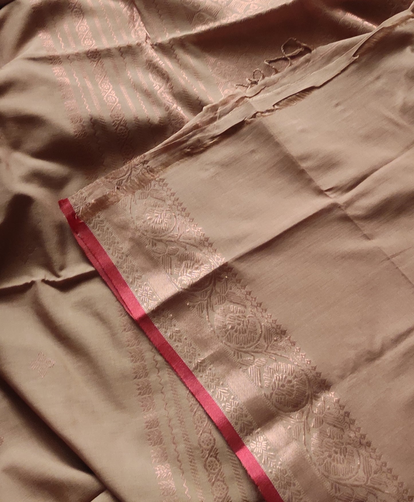 Aarohini – Sandal Copper Classic Cotton Handloom Saree