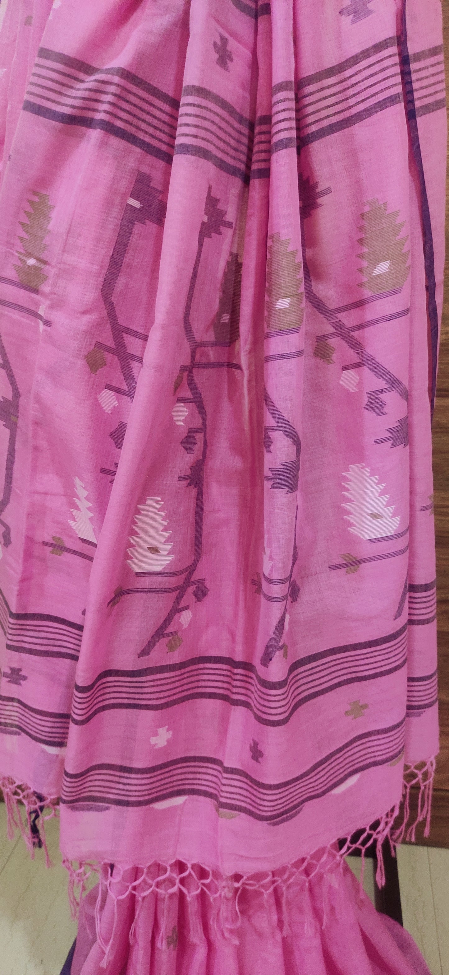 Varnika – Gulabi Rekha Pure Muslin Cotton handloom Jamdani