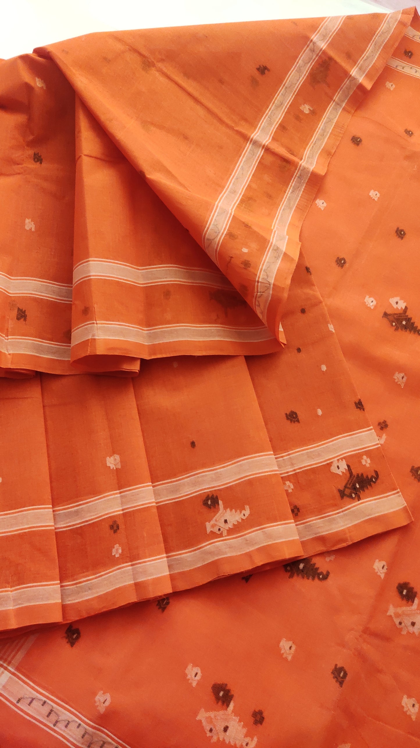 Saanvi – Orange Tant Jamdani Saree