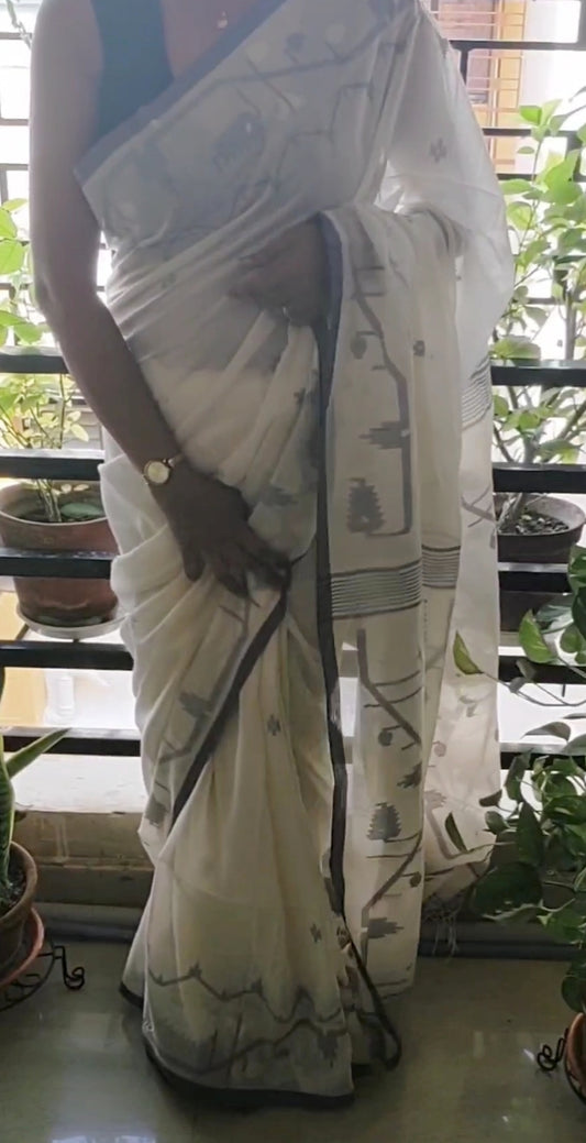 White Cotton jamdani with black thread worked border Saree