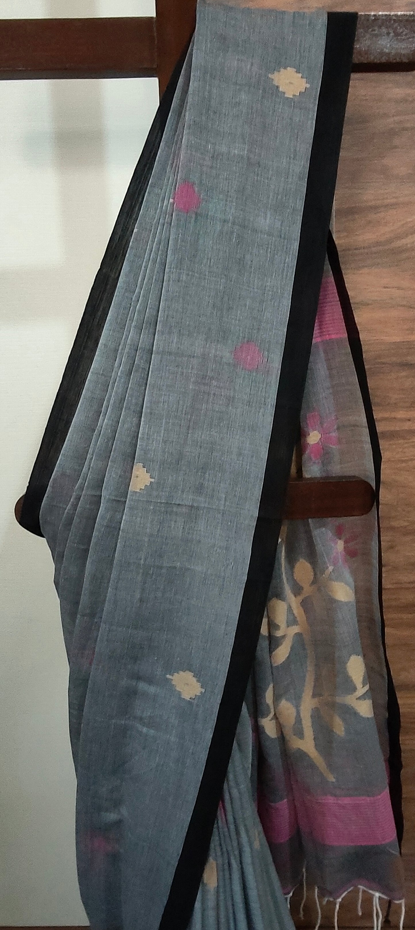 Gray & black handspun Pure Muslin Cotton handloom Jamdani