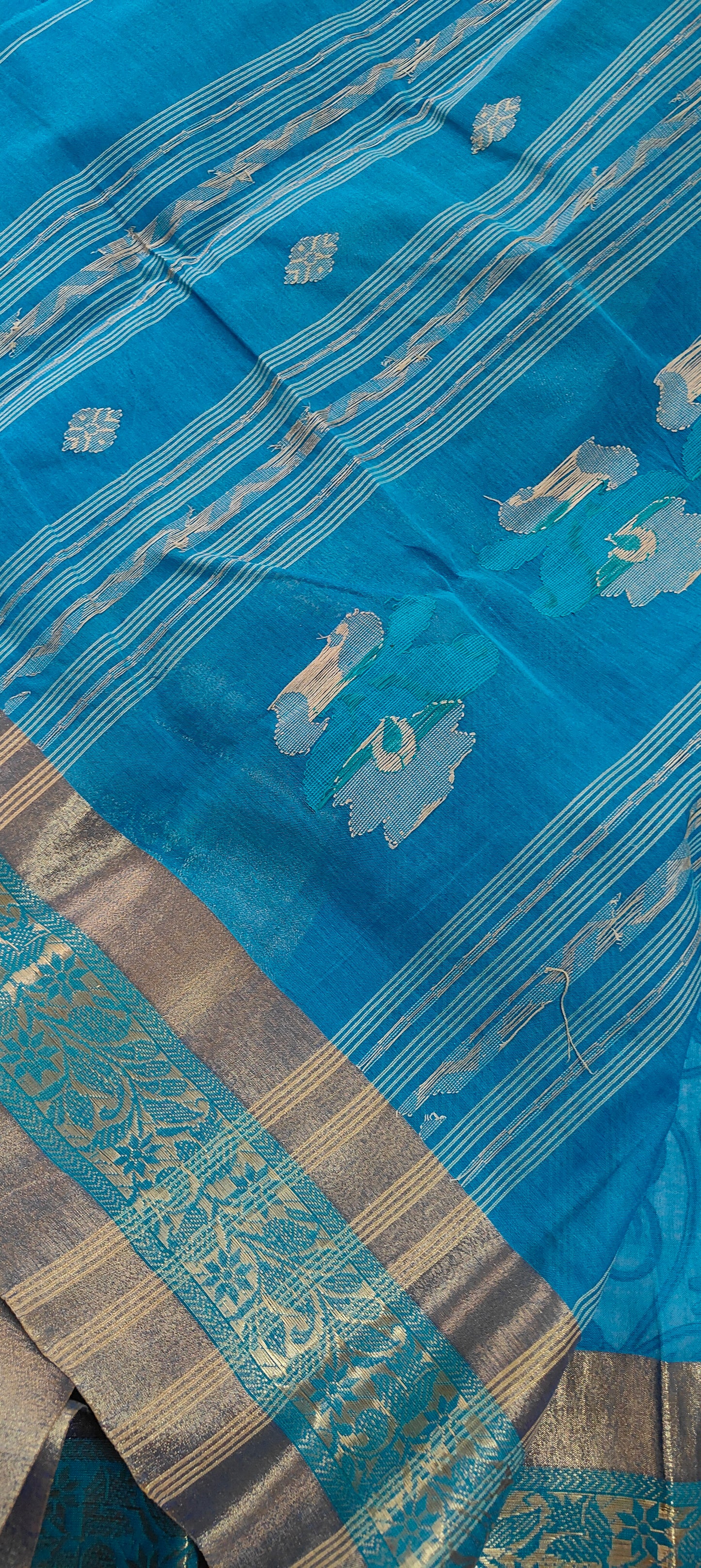 Saanvi – Azure Blue Tant Saree