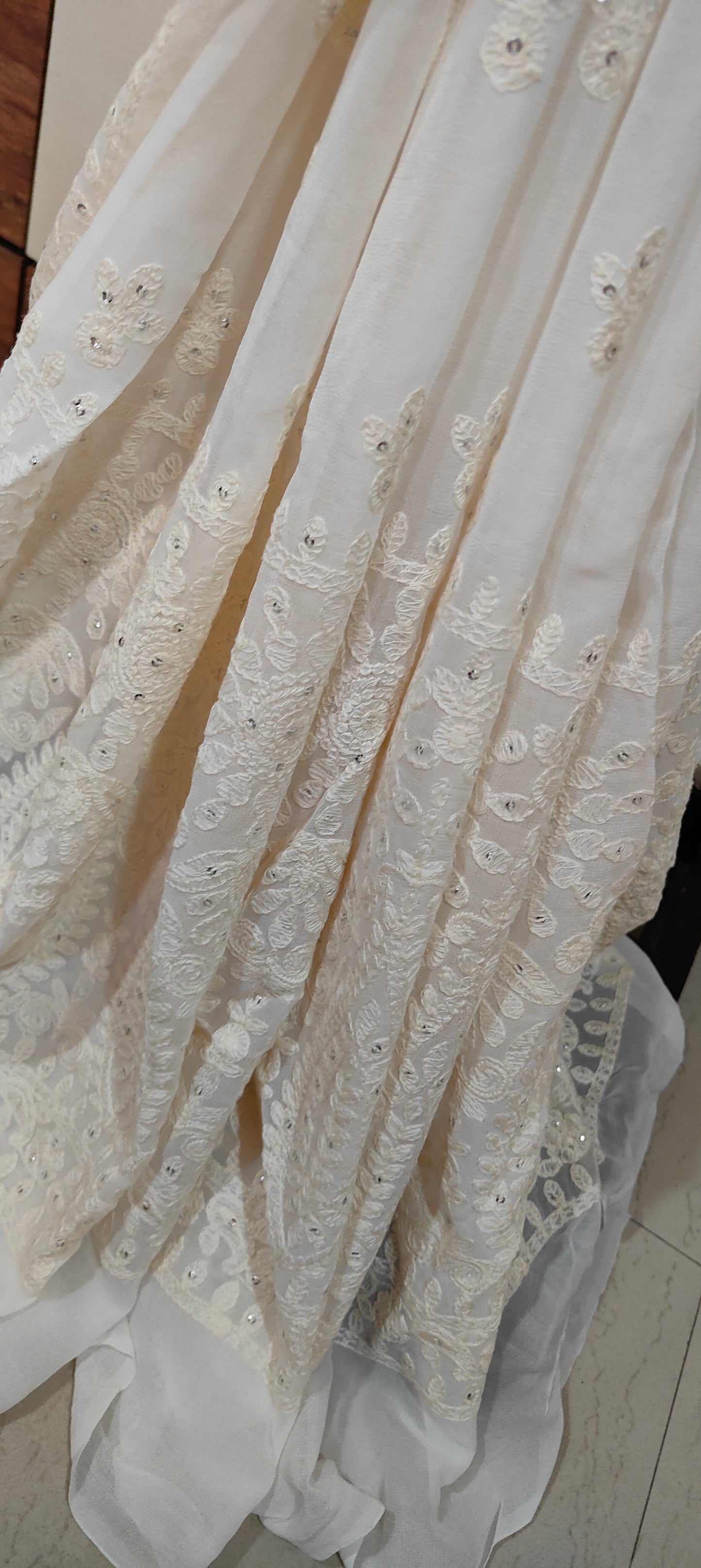 Threaded intricate lucknowi Chikankari work done White Chiffon Saree