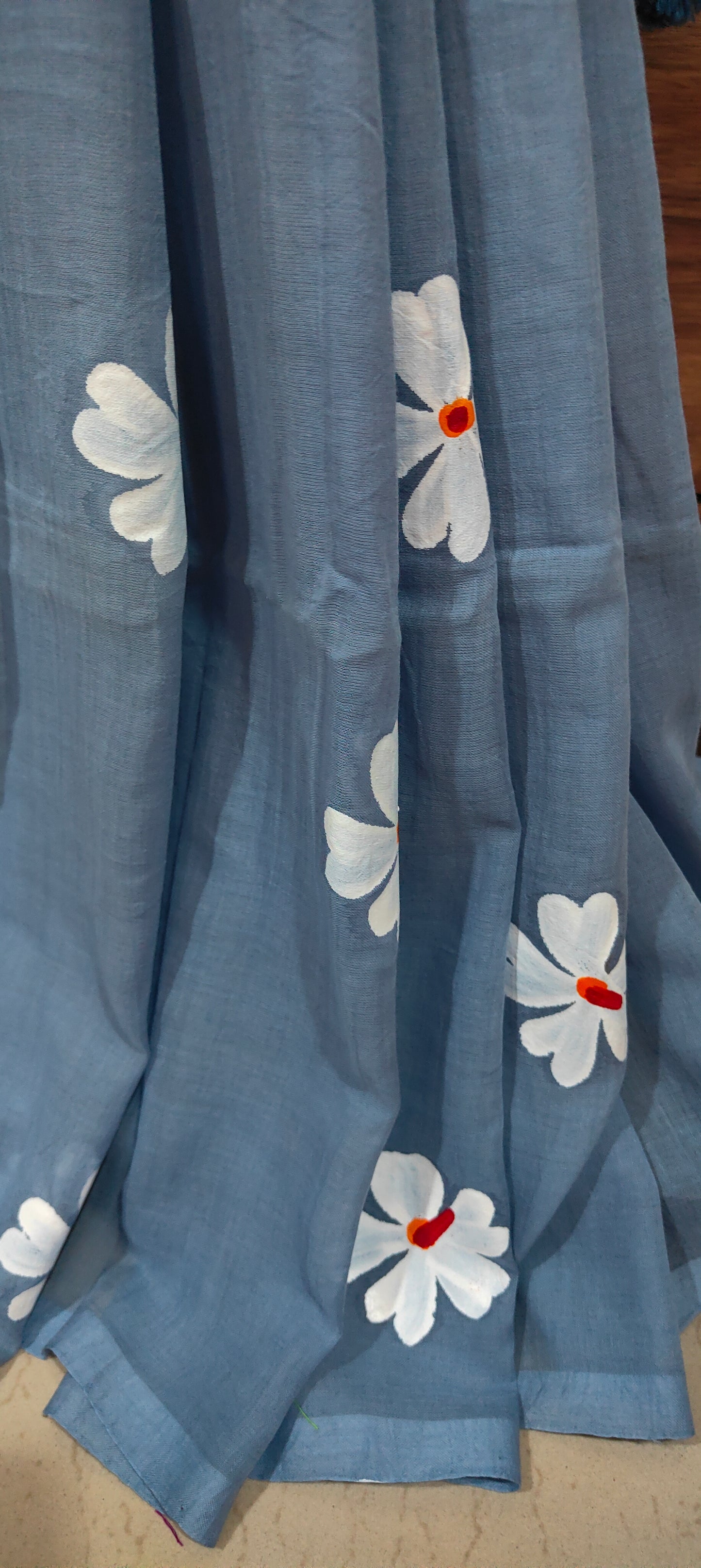 Chitrika – Grey Hand Painted Mul Cotton Saree