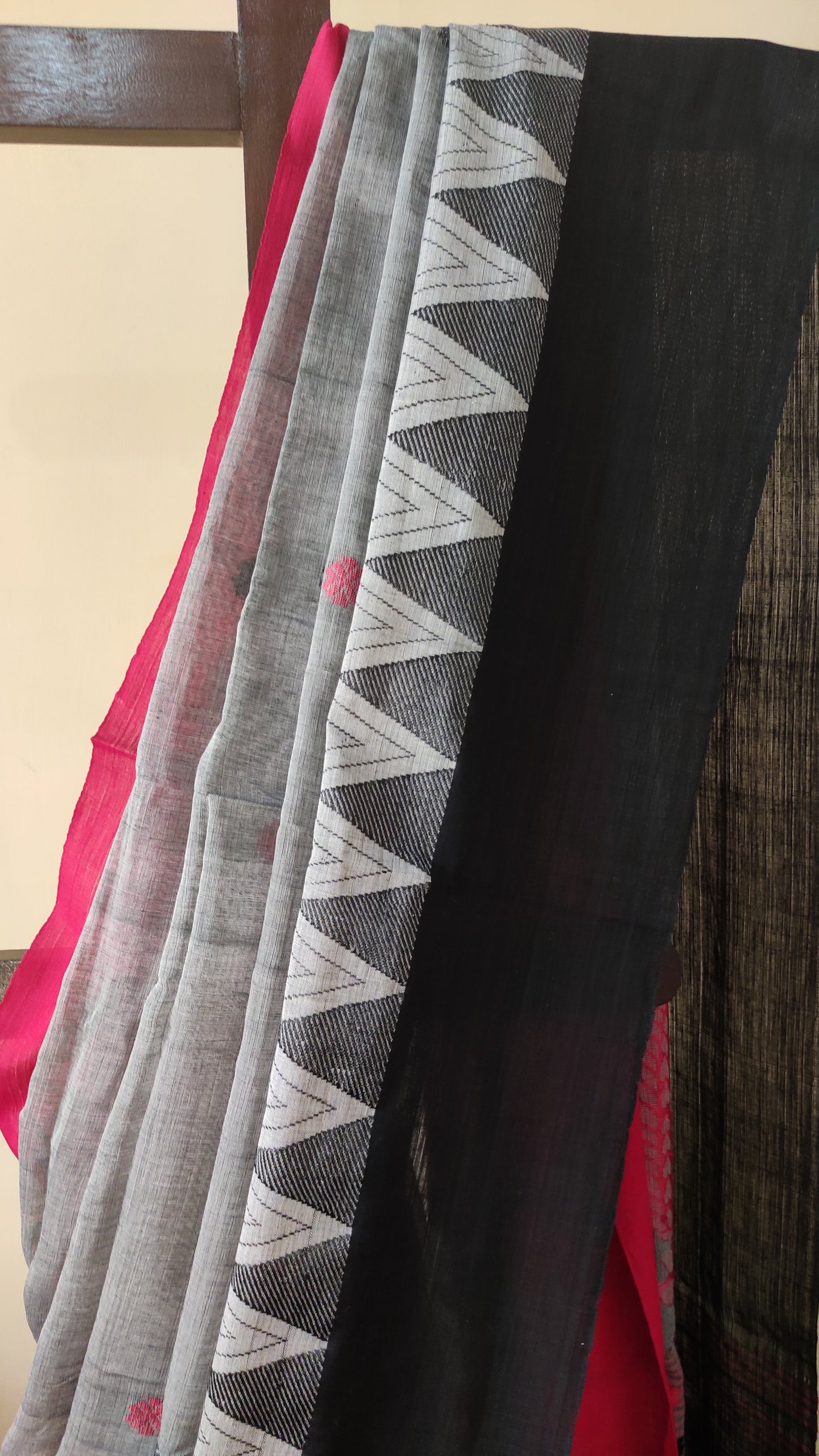 Ishira – Mist Grey Fine Cotton Saree