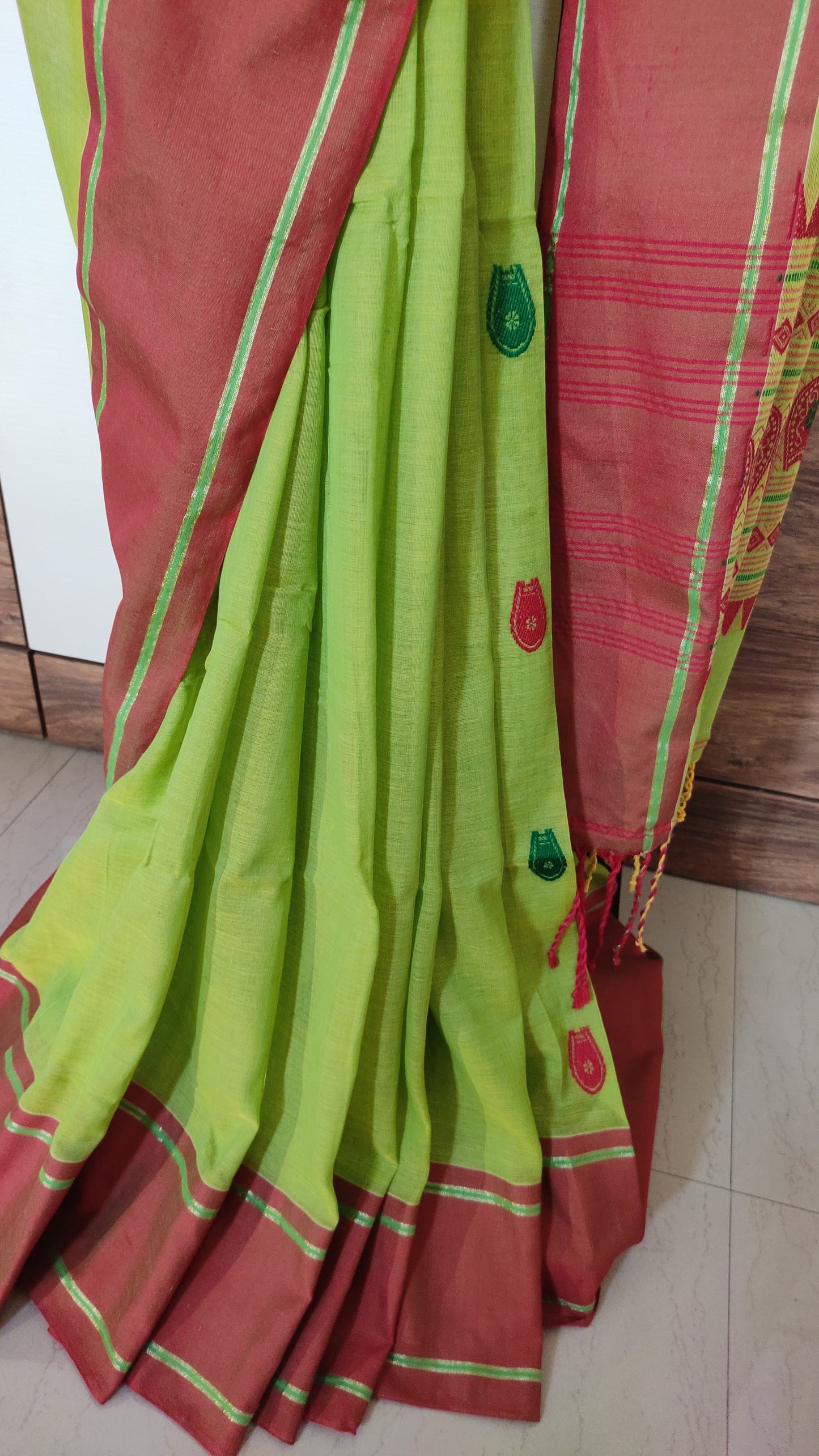 Vaidehi – Deep Forest Rich Cotton Handloom Saree
