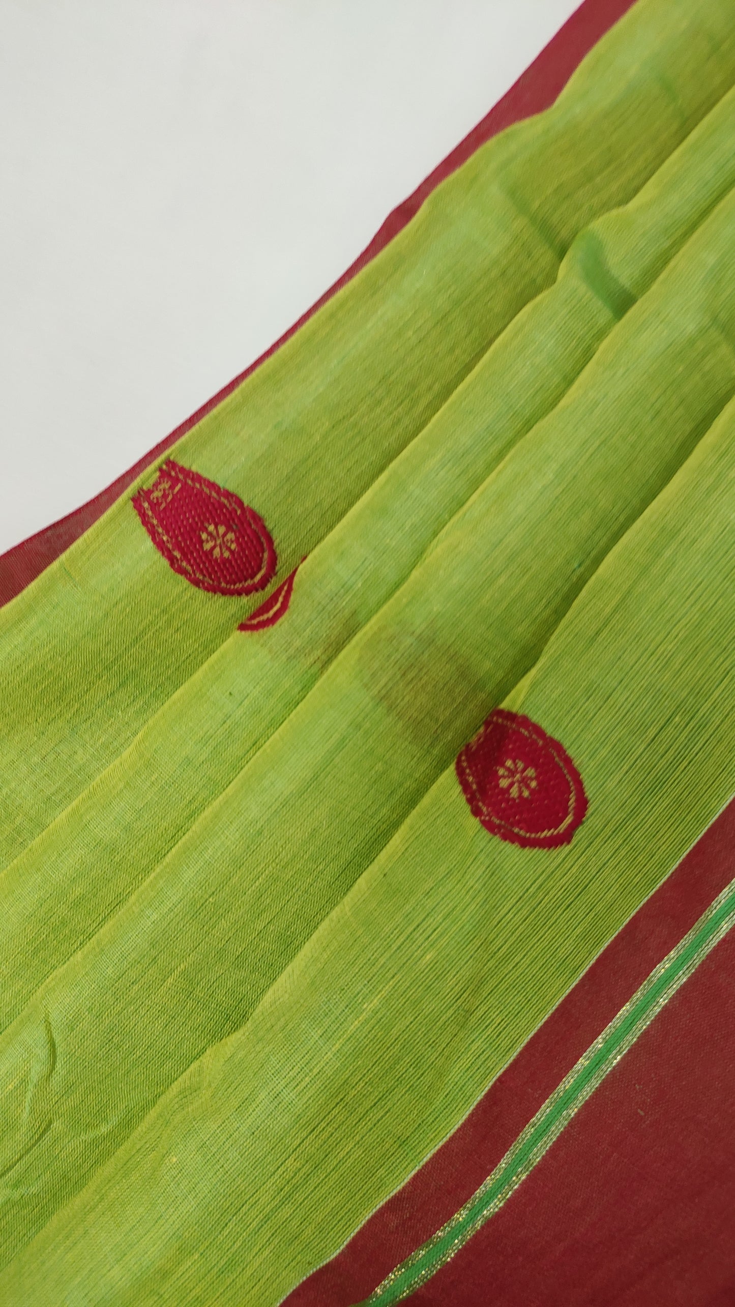 Vaidehi – Deep Forest Rich Cotton Handloom Saree