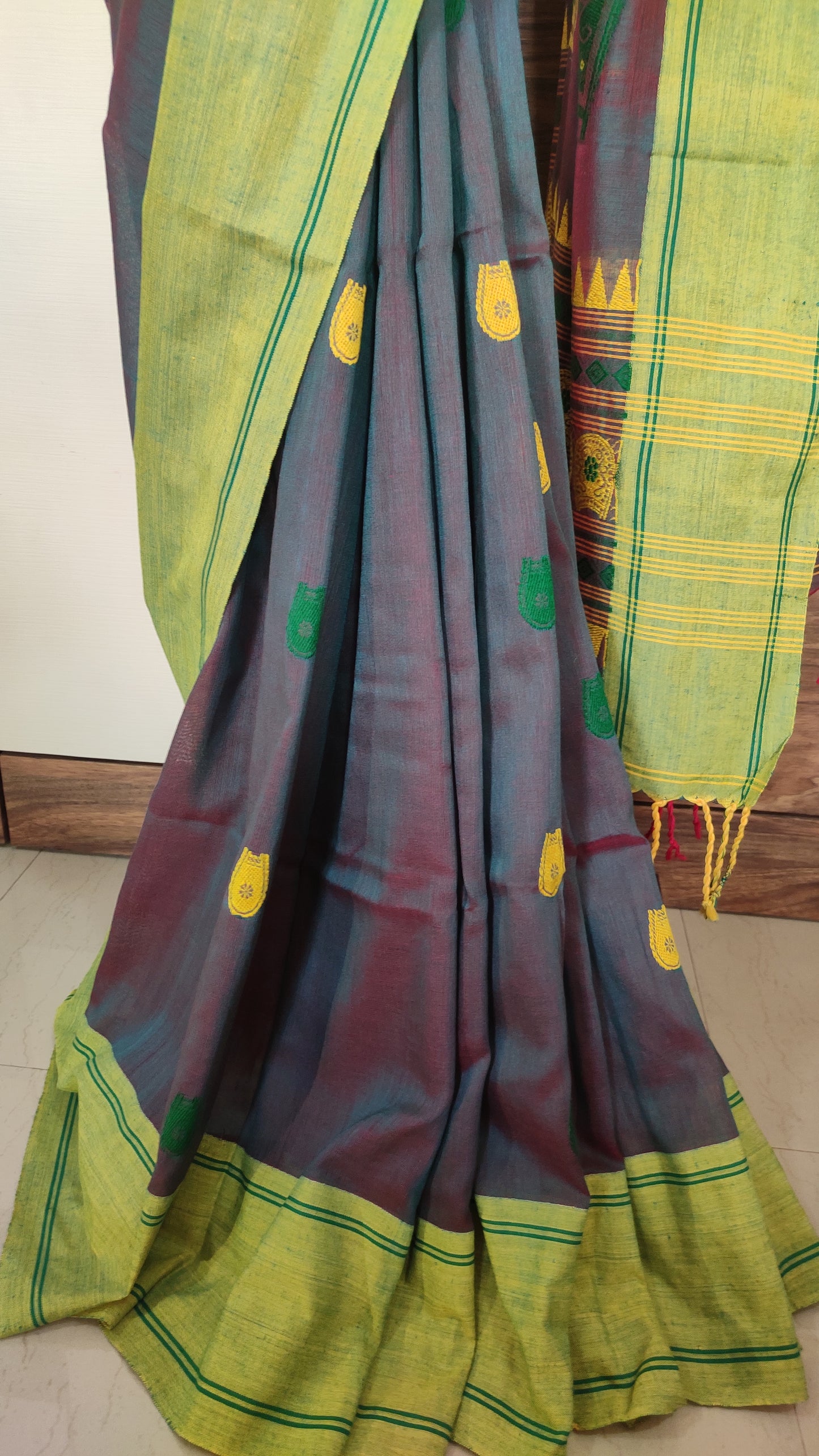 Vaidehi – Mayur Pankhi Rich Cotton Handloom Saree