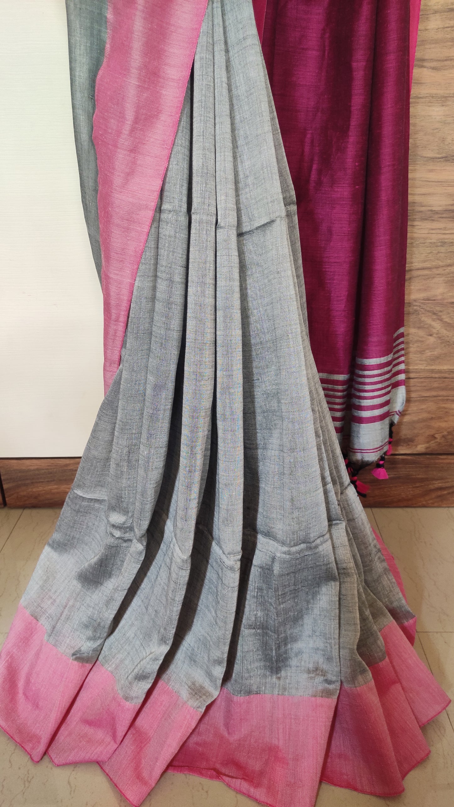 Steel Grey Plain Body Contrast Pink border Soft Handloom Saree
