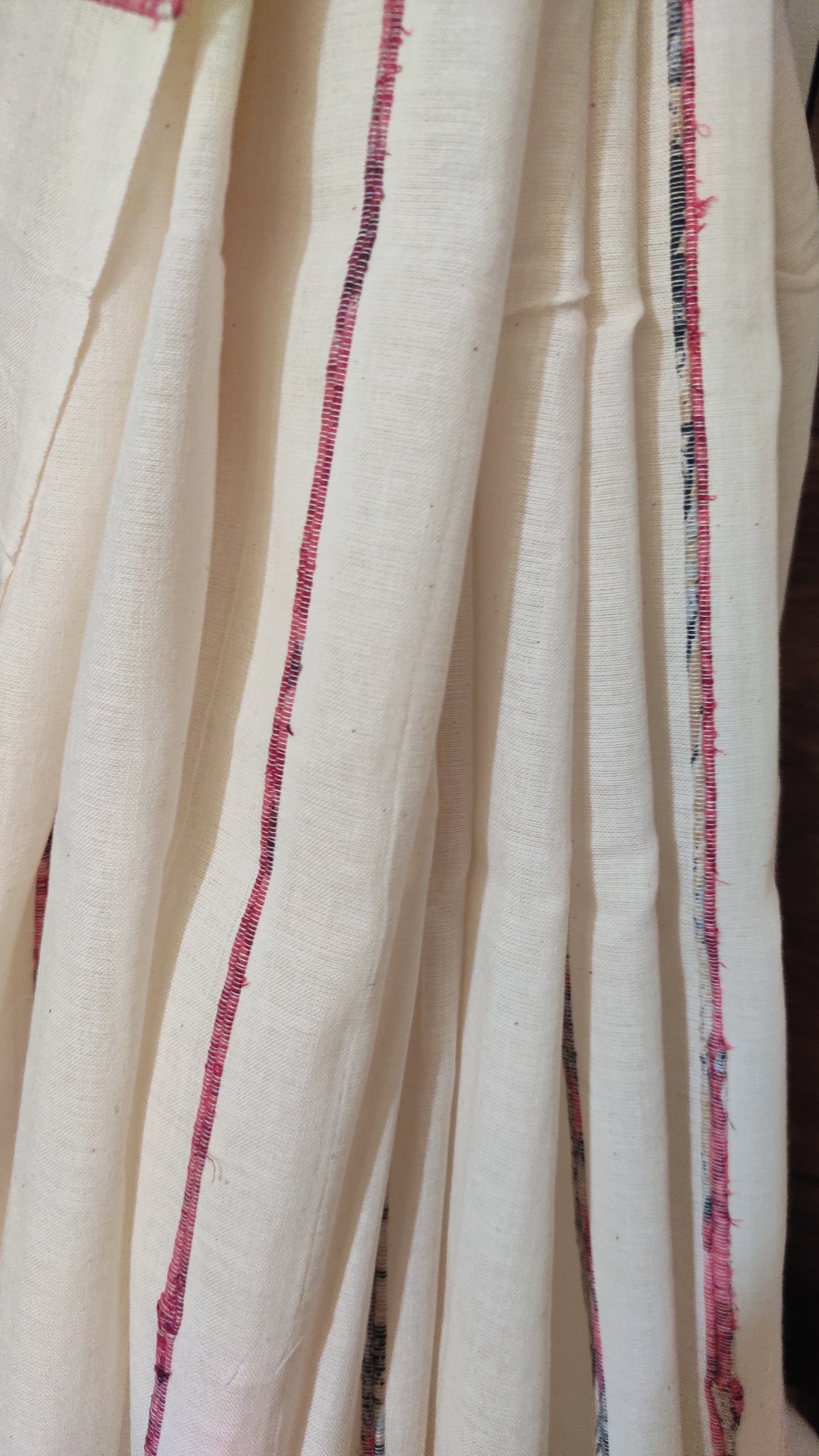 Plain Off-White Khesh Cotton Saree