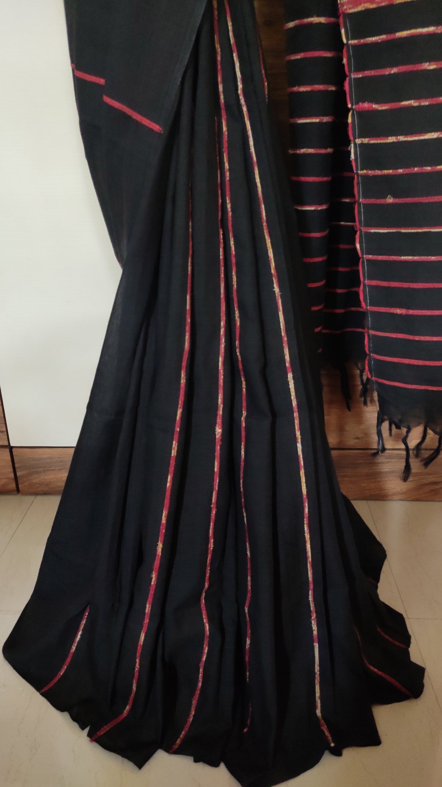 Plain Black Khesh Cotton Saree