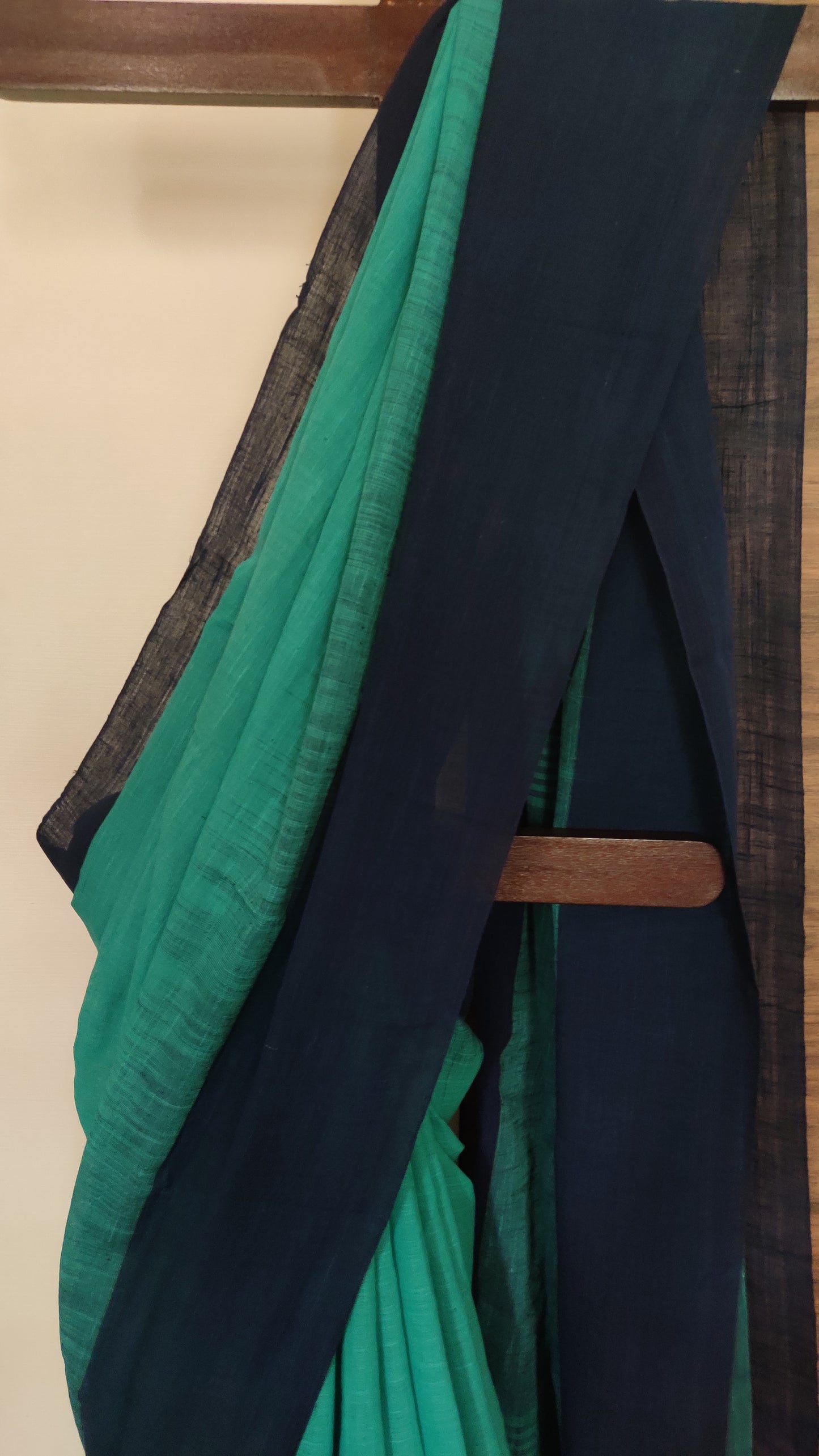 Dark sea green ikkat blended Plain border Linen Khadi Handloom Saree