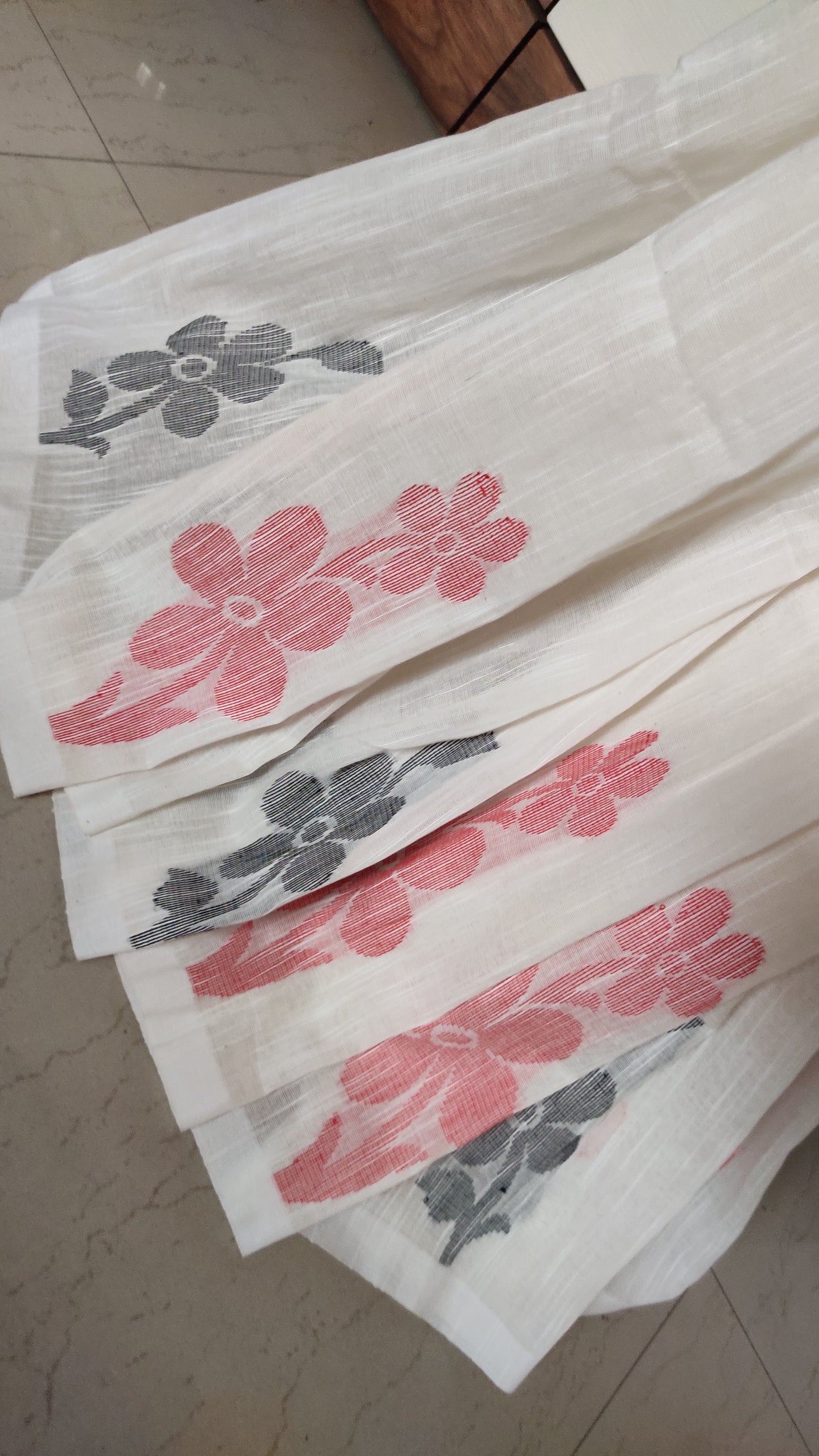 White Slab Cotton Threaded Red & Black Floral motif done border saree