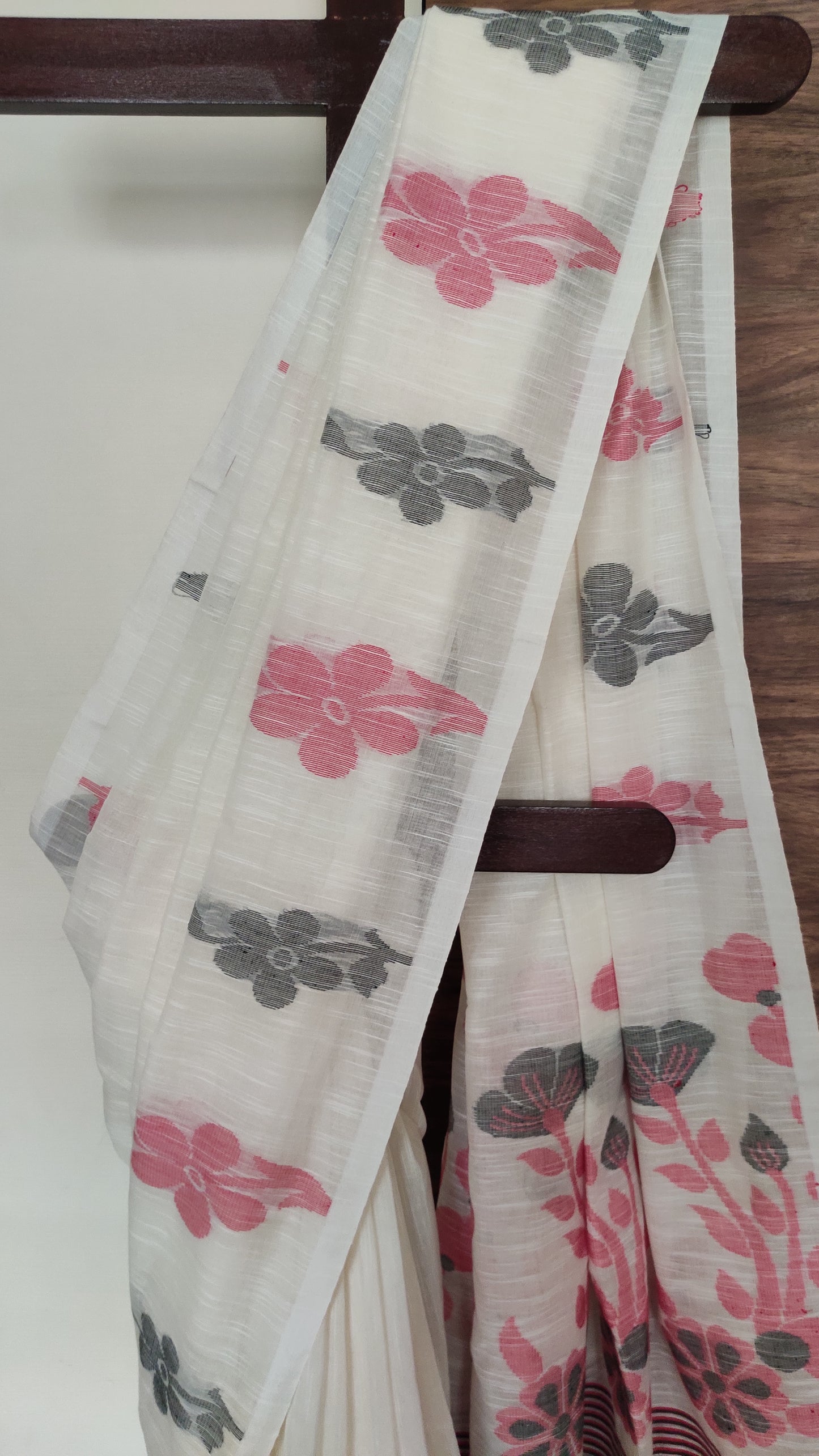 White Slab Cotton Threaded Red & Black Floral motif done border saree