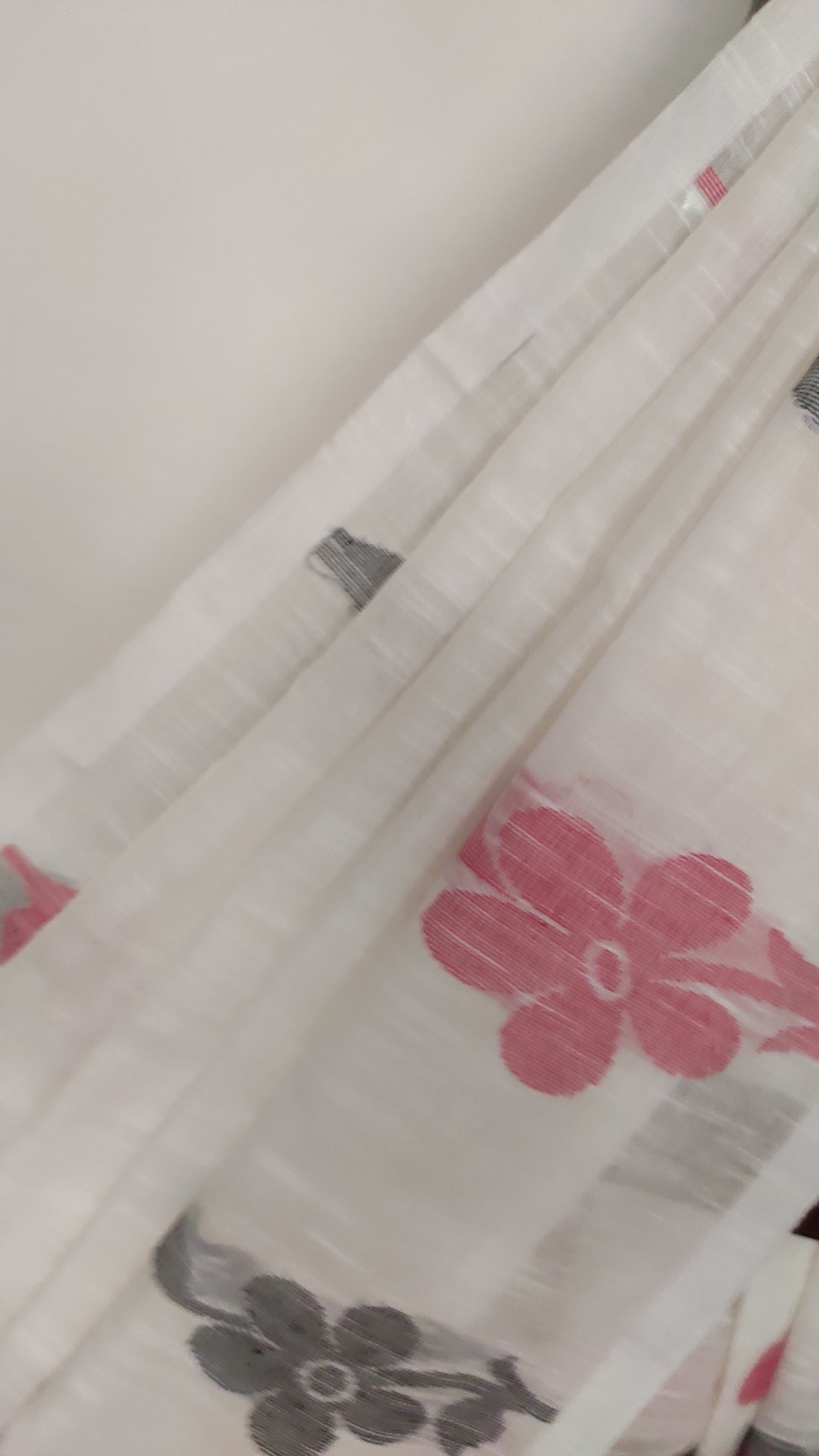 White Slab Cotton Threaded Red & Black Floral motif done border saree