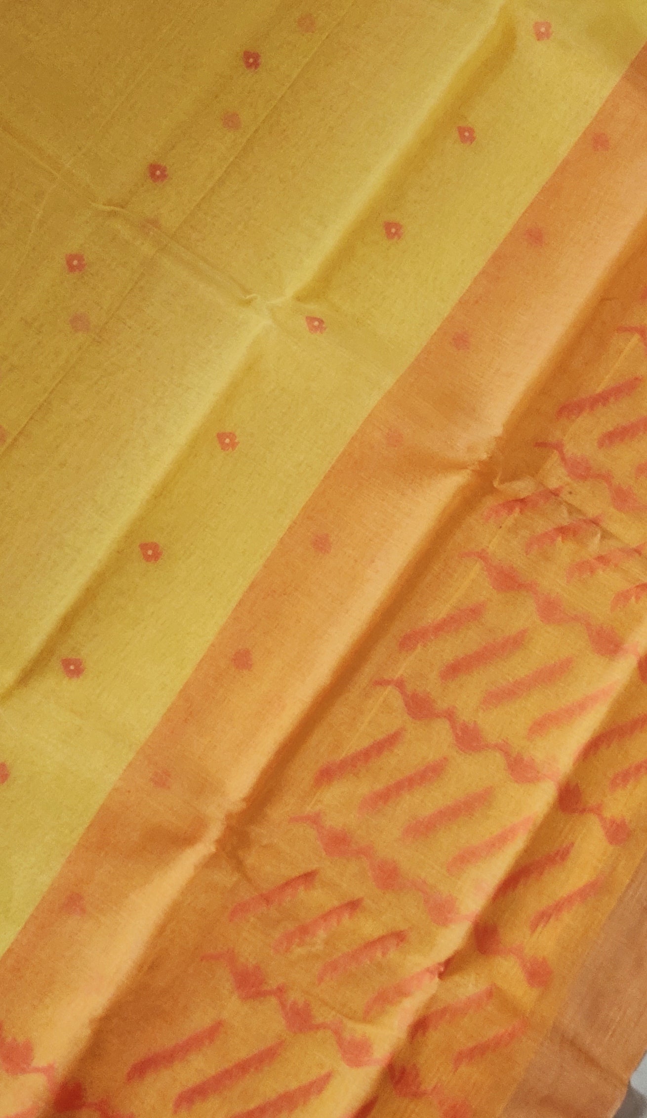 Saanvi – Yellow-Orange Tant Jamdani Saree