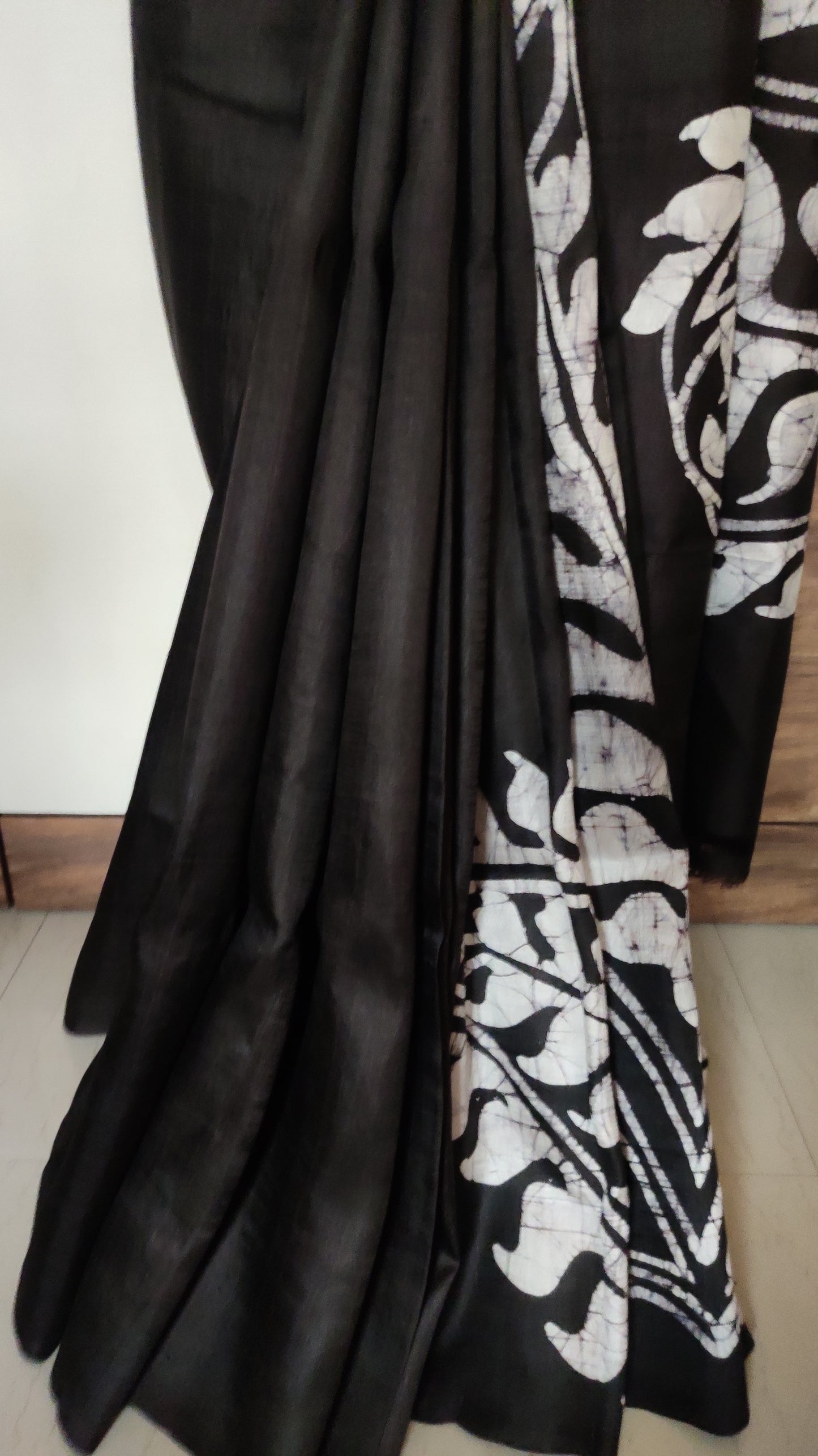Dark Brown Hand Batik Pure Silk Saree having Plain body with kolke at Pallu & lower Pleat