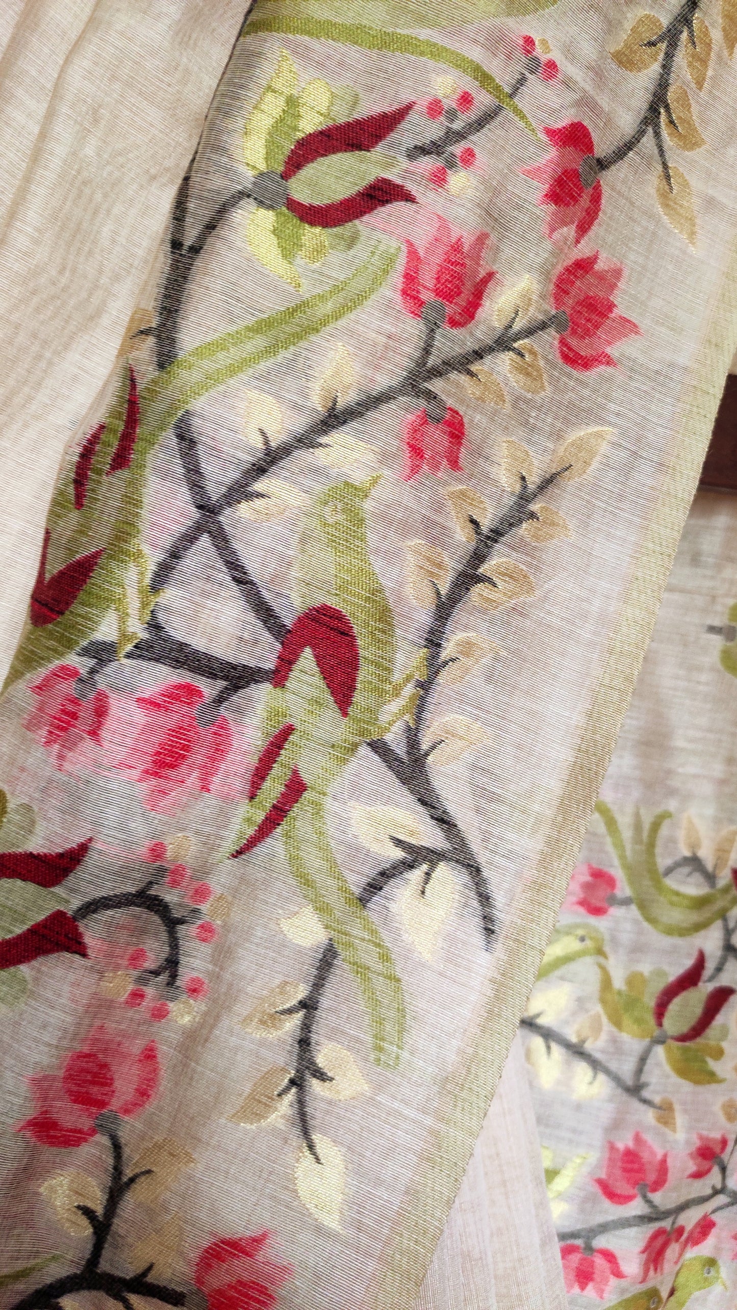 Mehendi Colour Threaded Jamdani work done Natural Shaded Tussar saree