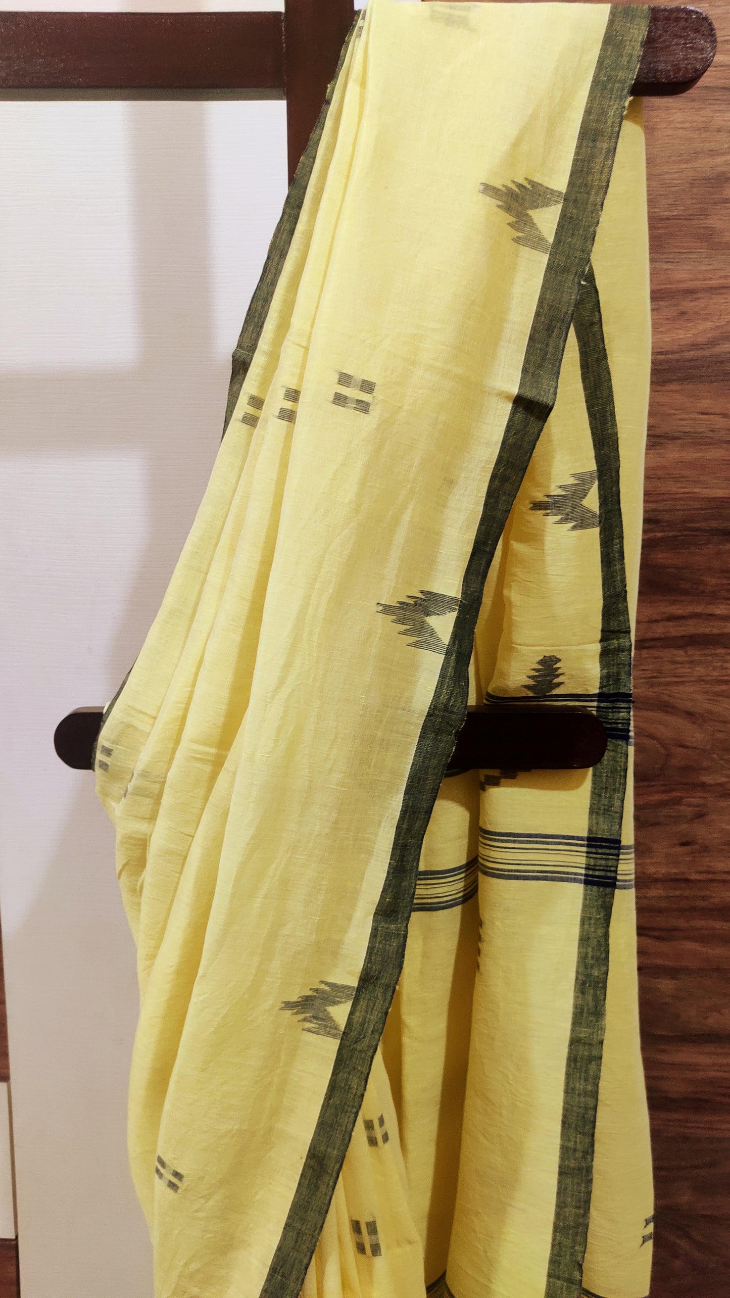 Black thread Temple work done Yellow Soft Linen Handloom Saree