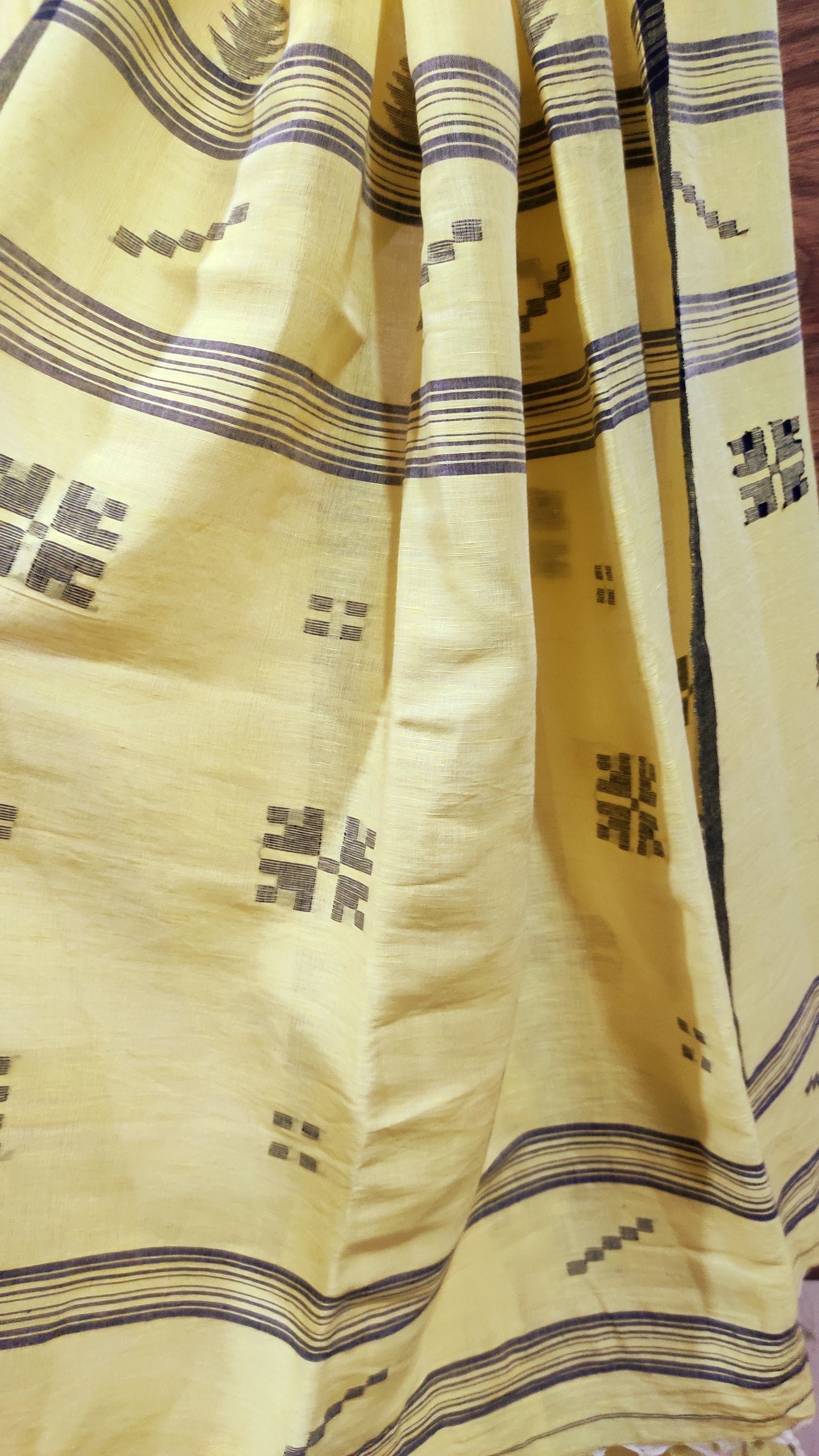 Black thread Temple work done Yellow Soft Linen Handloom Saree