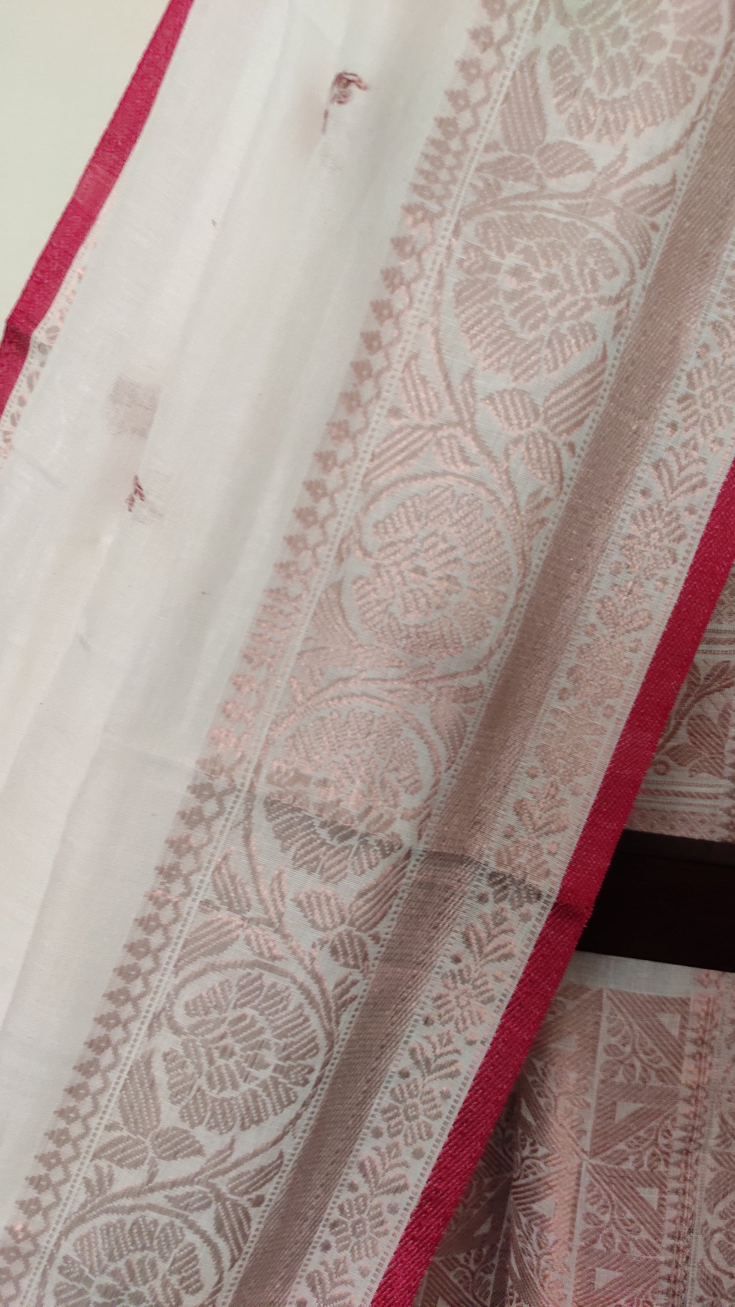 Aarohini – Ivory Blush Zari Rich Cotton Handloom Saree