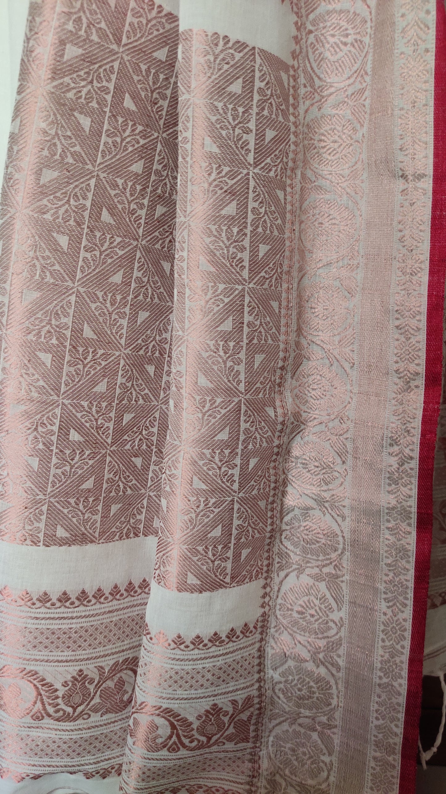 Aarohini – Ivory Blush Zari Rich Cotton Handloom Saree