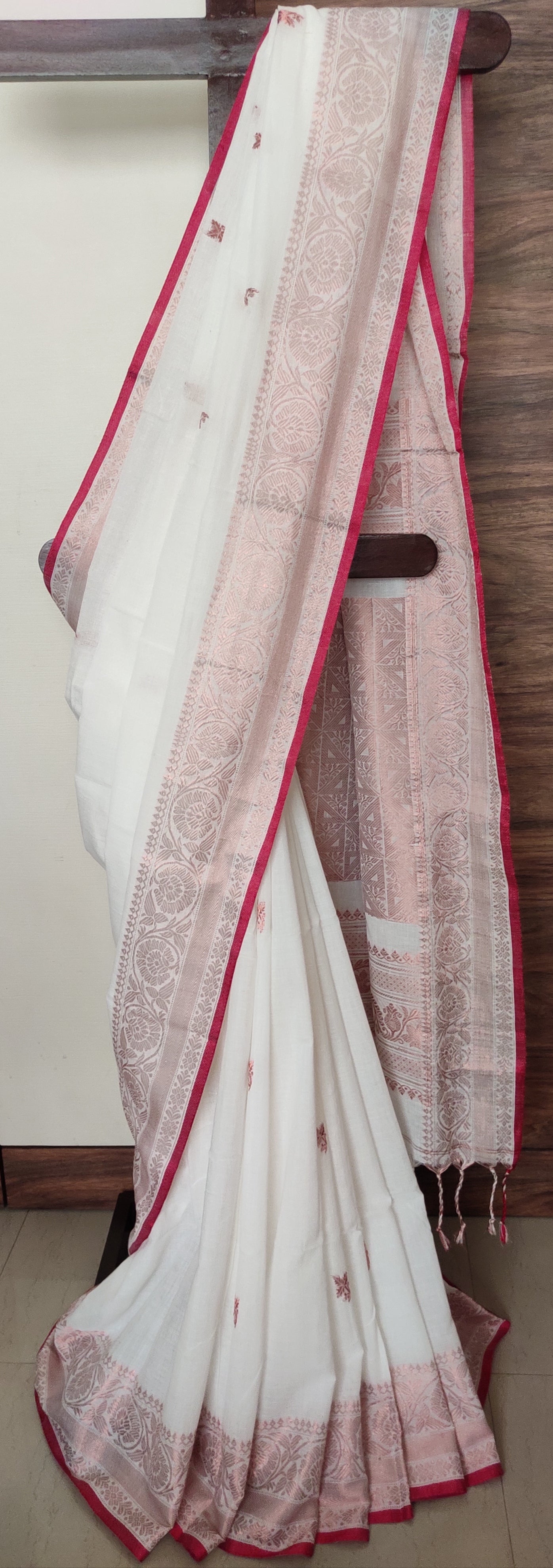 Aarohini – Ivory Blush Zari Rich Cotton Handloom Saree
