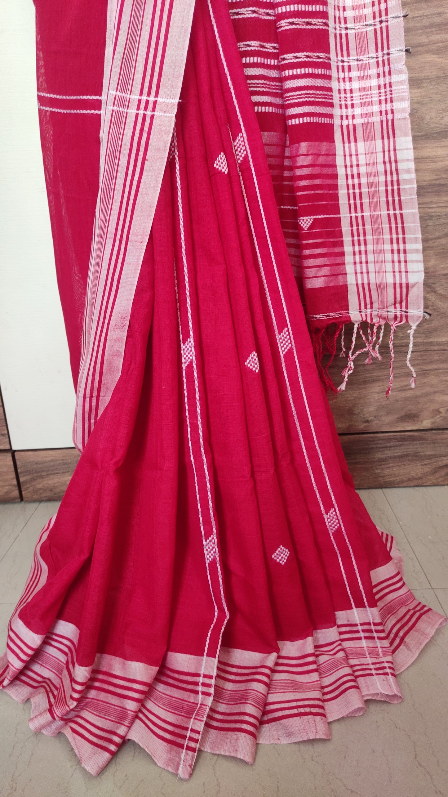 Red Cotton Threaded bhujuri style Jamdani work done Saree