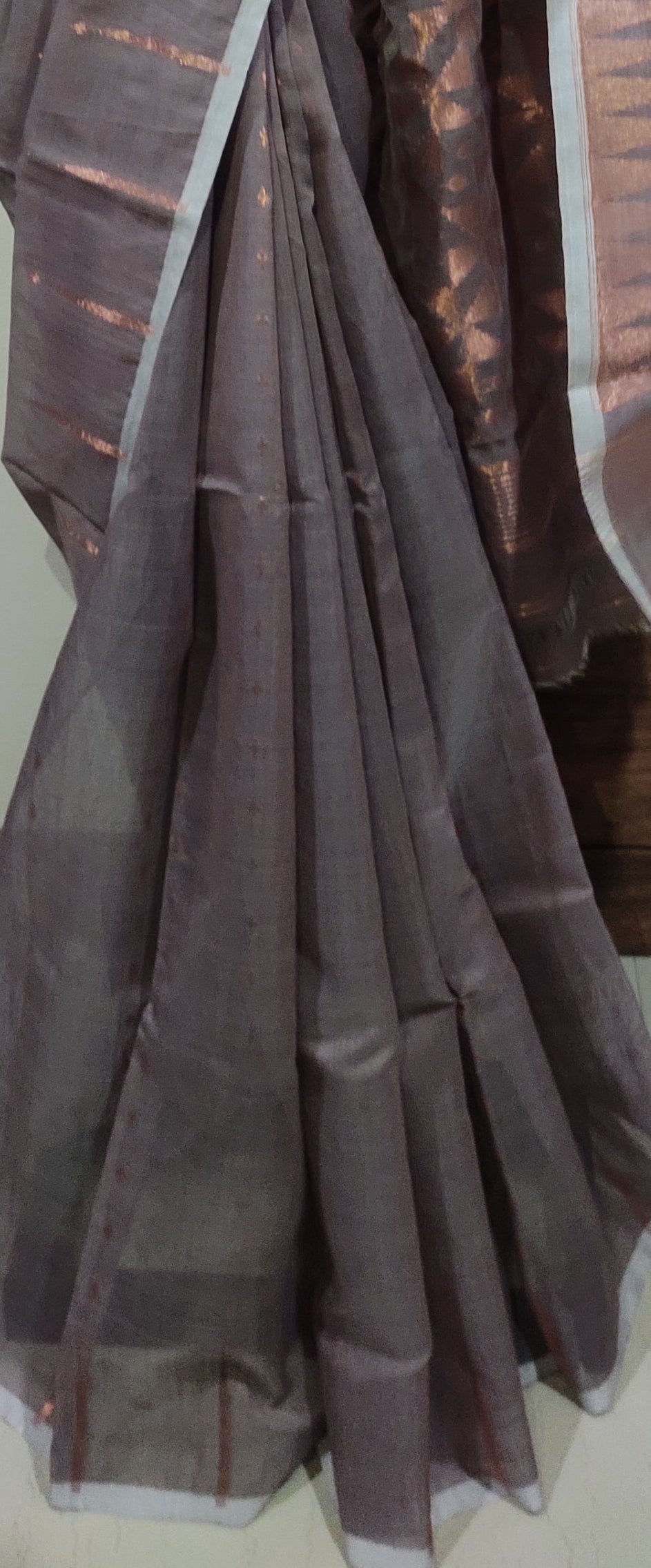 Jamdani Inspired Pinkinsh Grey Silk Cotton Copper Zari Worked handloom Saree