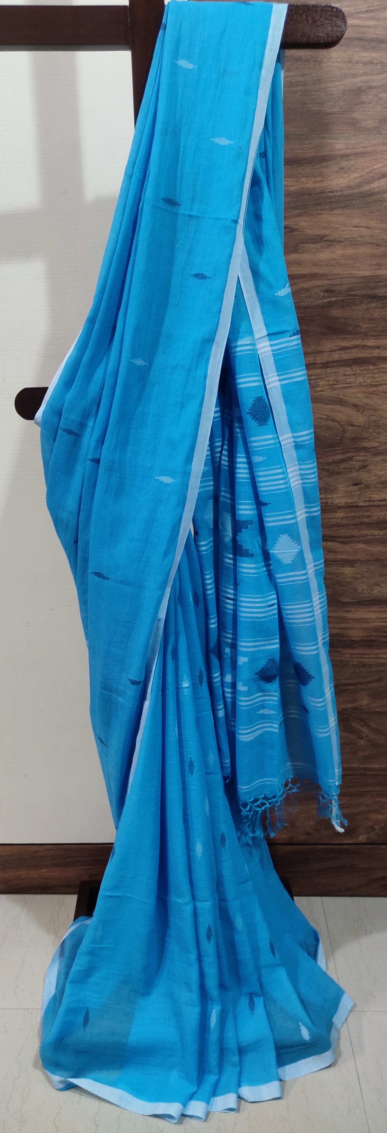 Varnika – Neel Dhara Pure Muslin Cotton handloom Jamdani