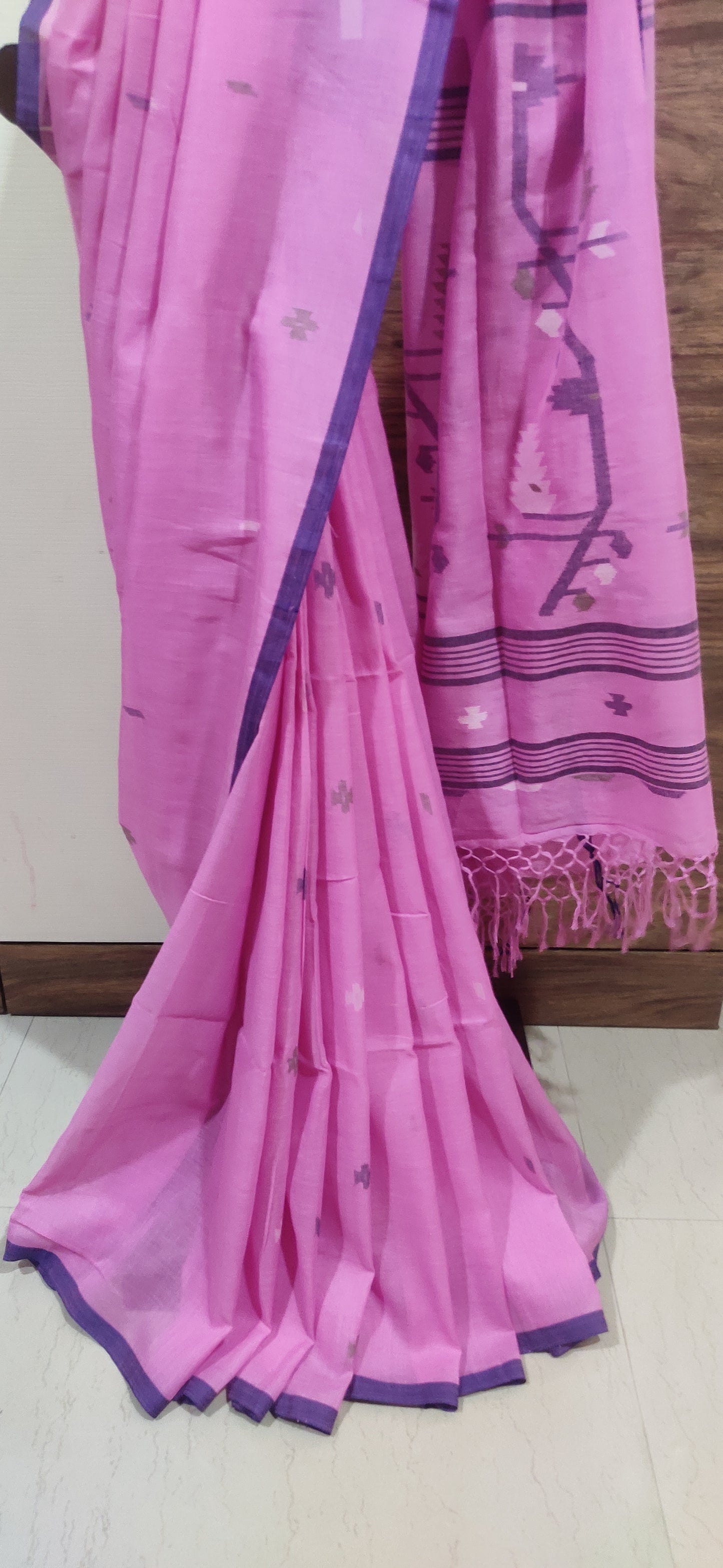 Varnika – Gulabi Rekha Pure Muslin Cotton handloom Jamdani