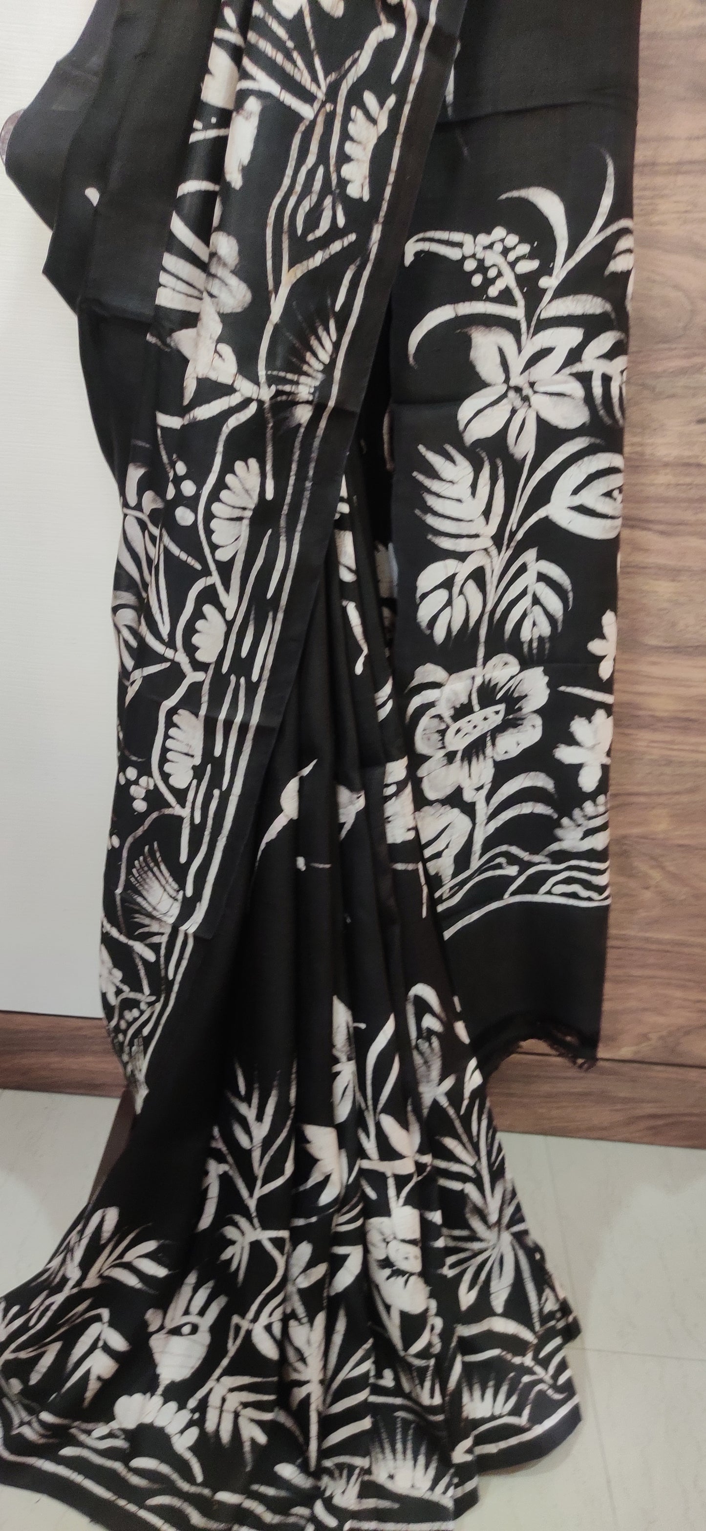 Eternal Black Flying Bird Hand Batik Pure Silk Saree