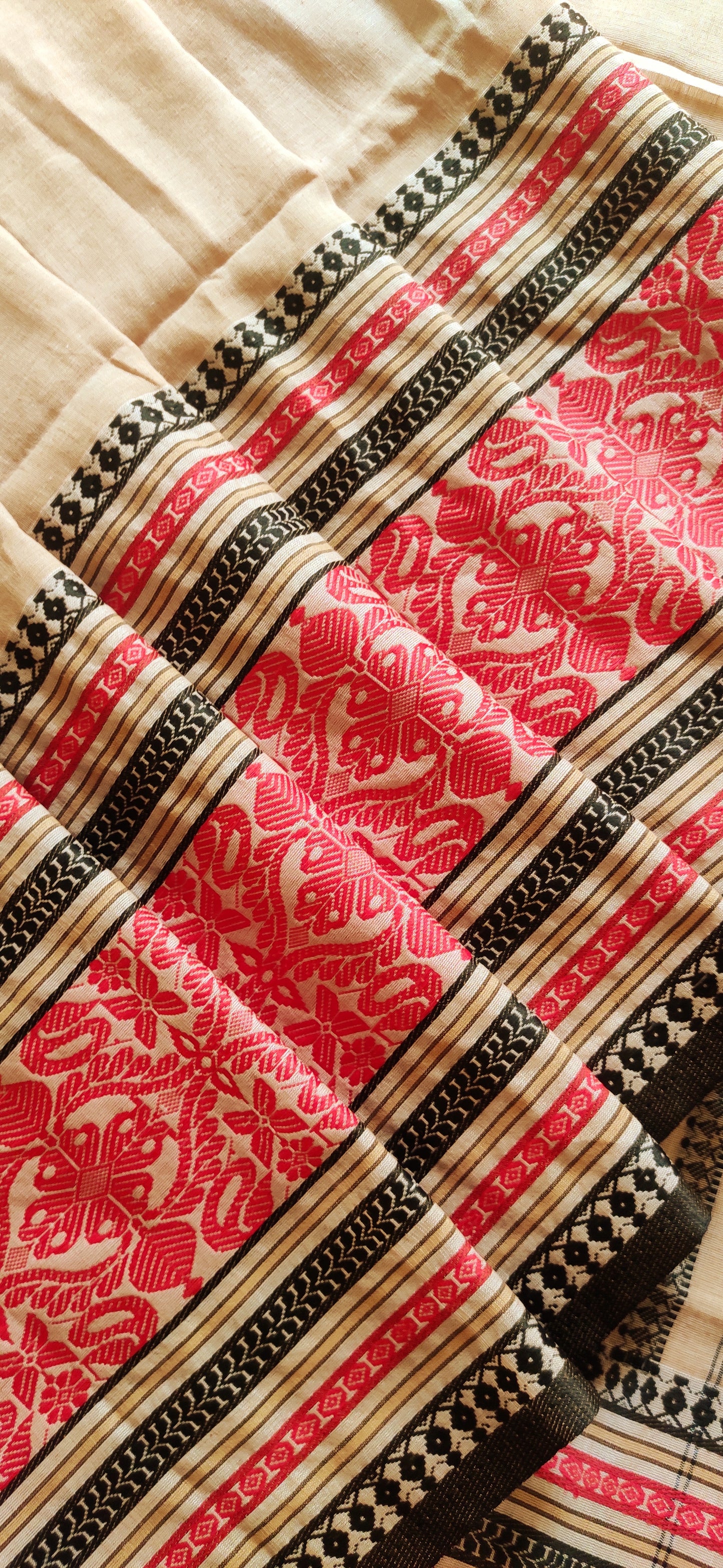 Pure Cotton Soft Begampuri Style  Beige-Red Handloom Saree