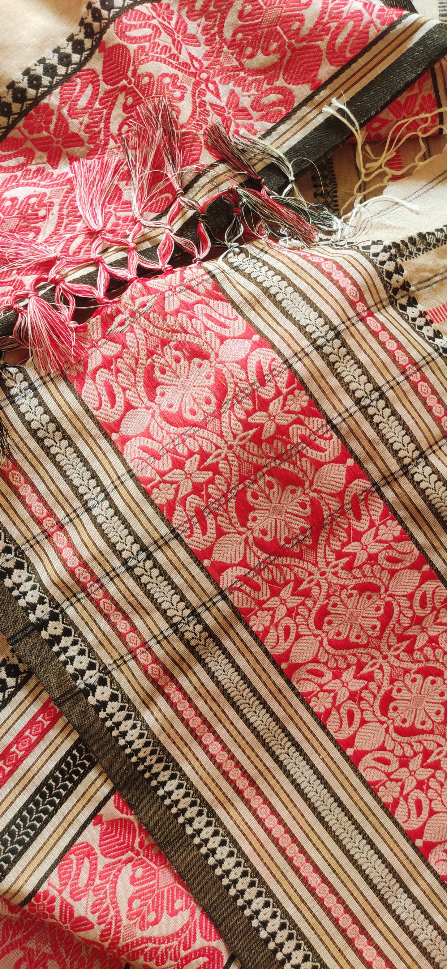 Pure Cotton Soft Begampuri Style  Beige-Red Handloom Saree