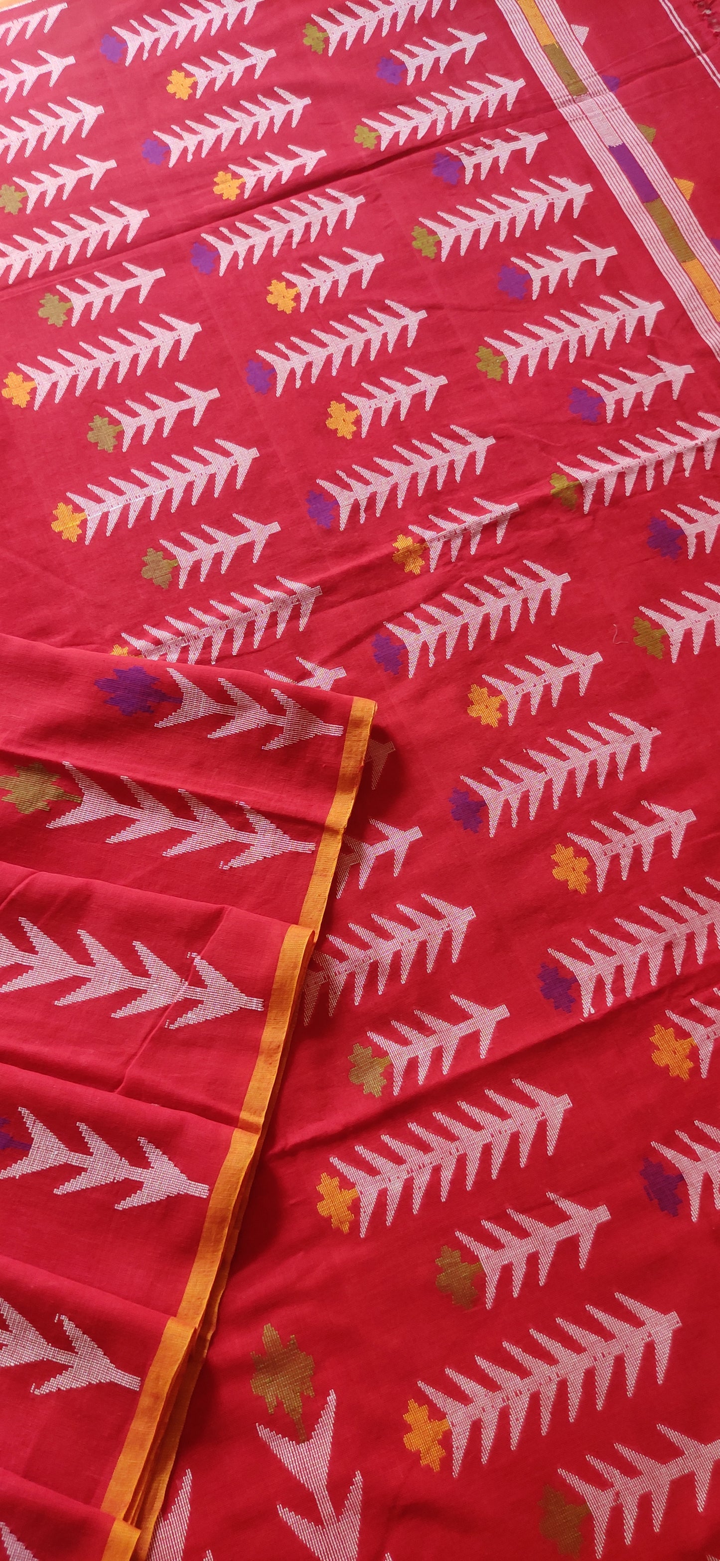 Mrinal – Red Dhan Siri Cotton Saree