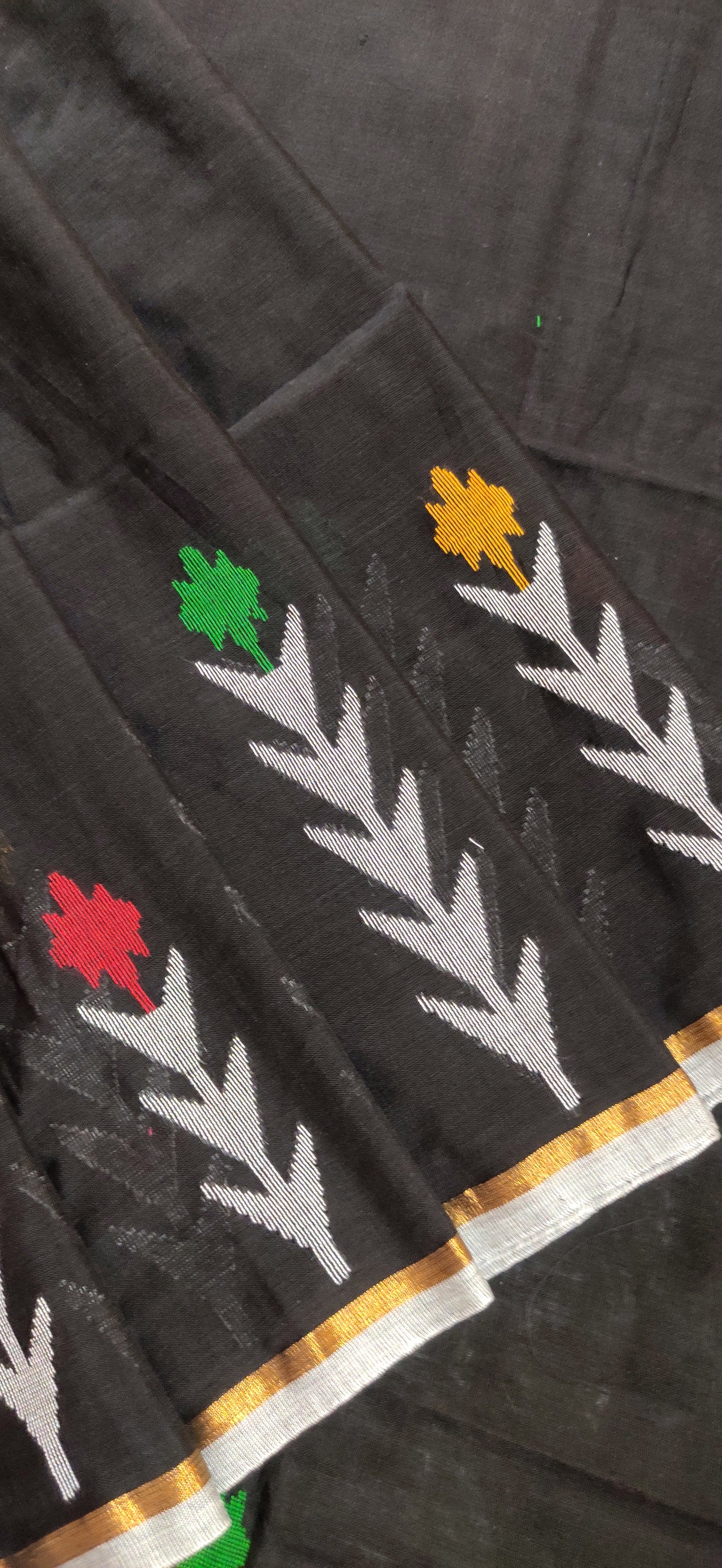 Mrinal – Black Dhan Siri Cotton Saree
