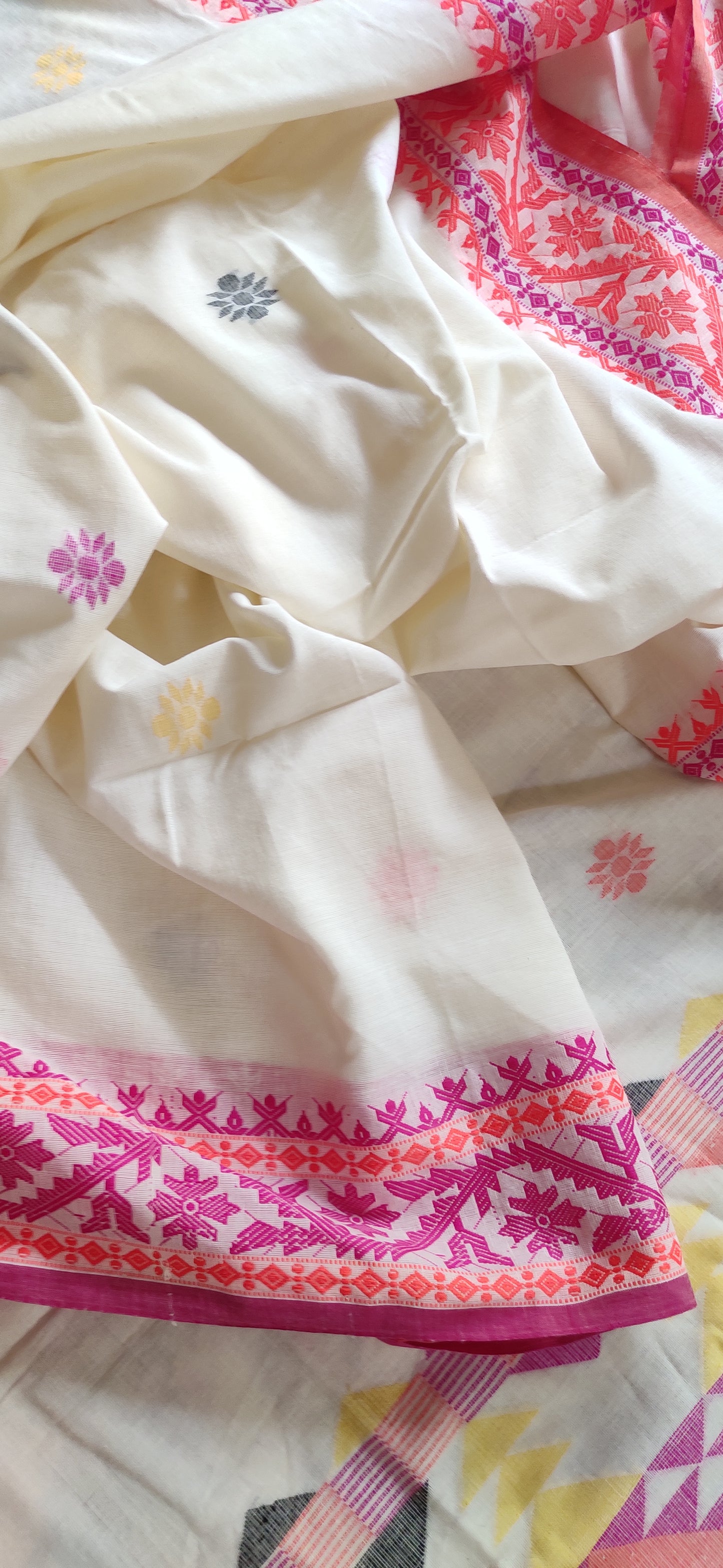 Prisha – Artistic Off-White Cotton Saree