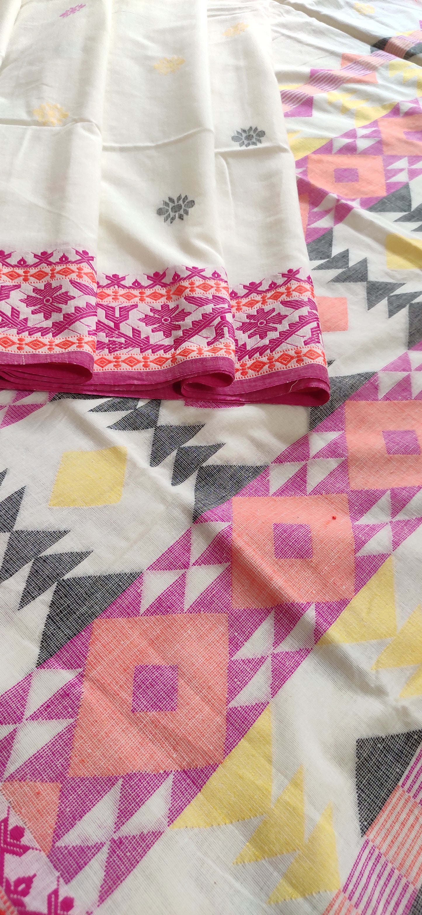 Prisha – Artistic Off-White Cotton Saree