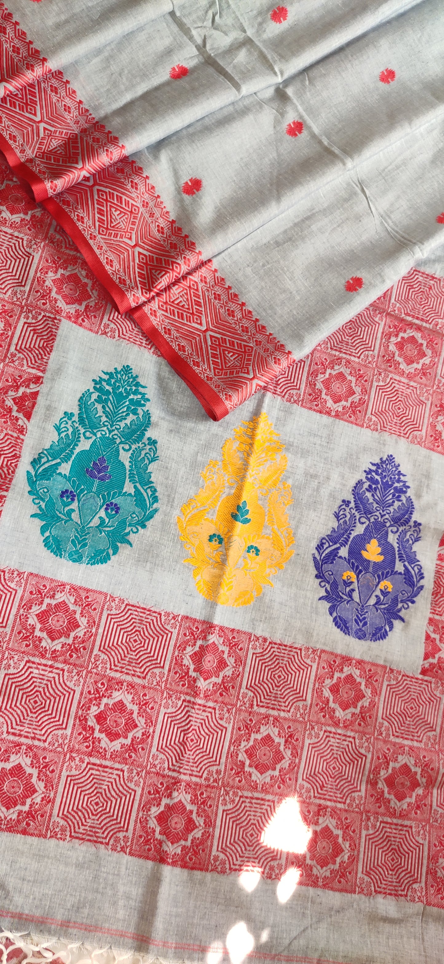 Nirja – Grey Pure Cotton Saree