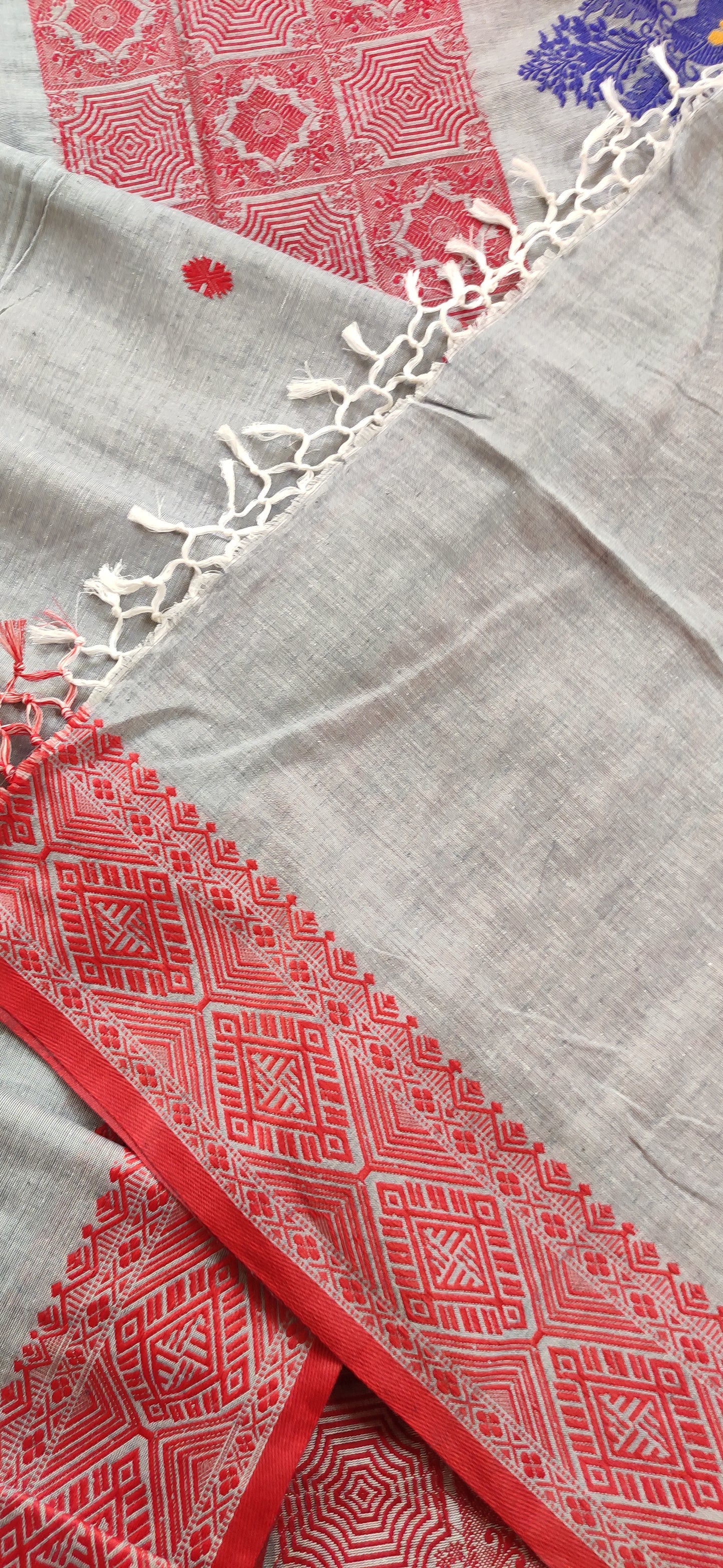 Nirja – Grey Pure Cotton Saree