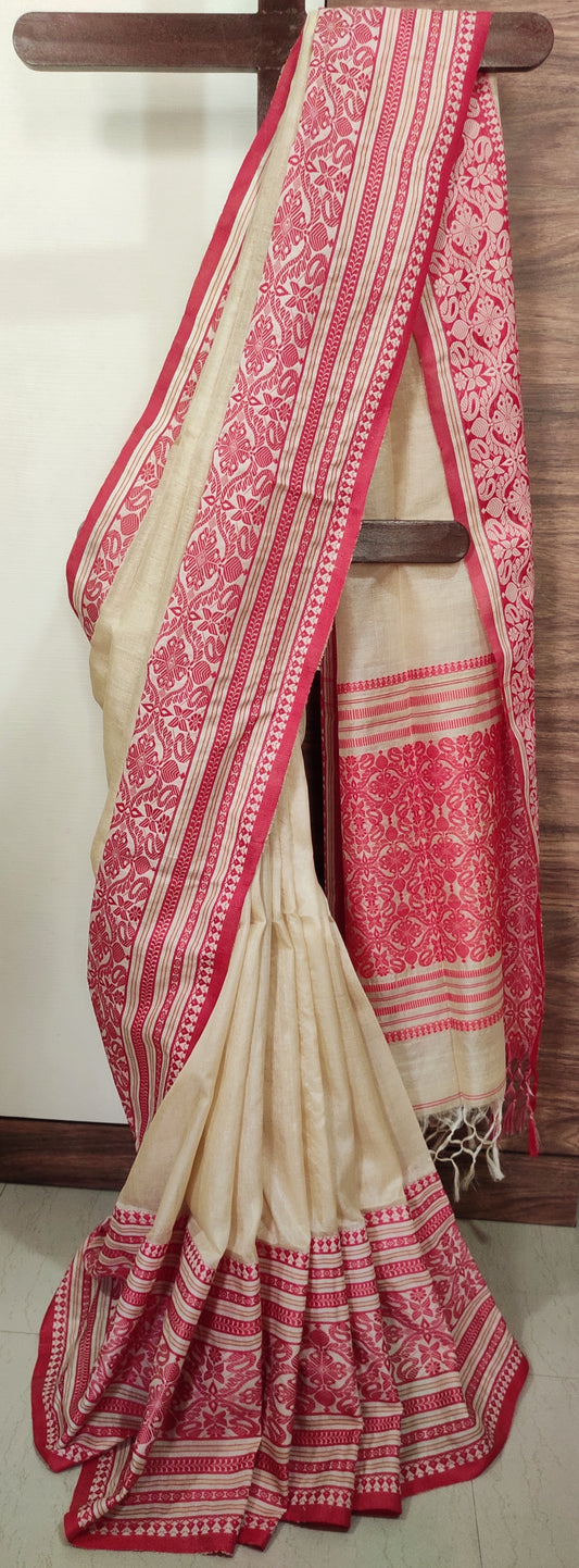 Chandan shaded Tussar Plain body Traditional border & Pallu Saree