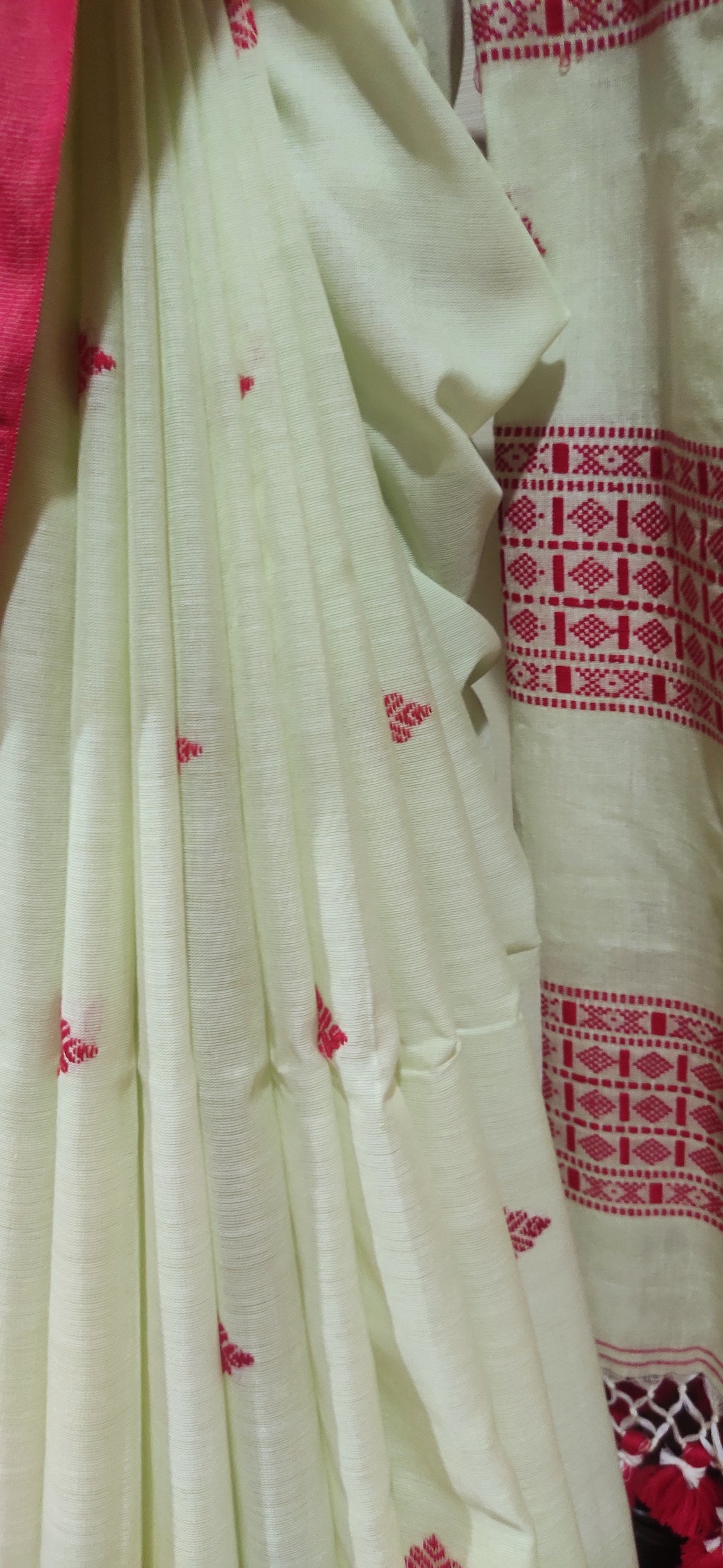 Vasudha - lemonish White