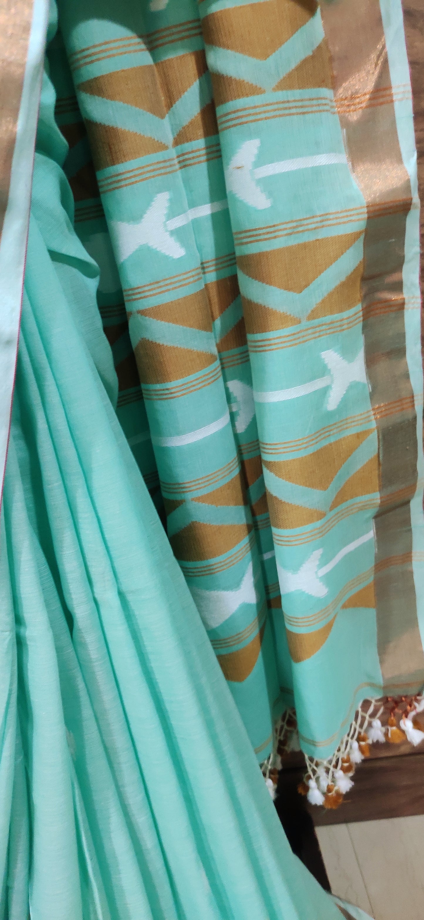 Anvika – Mint Zari Glow Cotton Handloom Saree