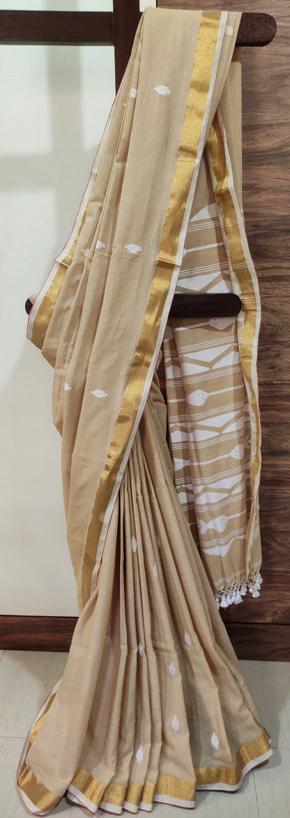 Anvika – Sandal Gold Classic Cotton Handloom Saree
