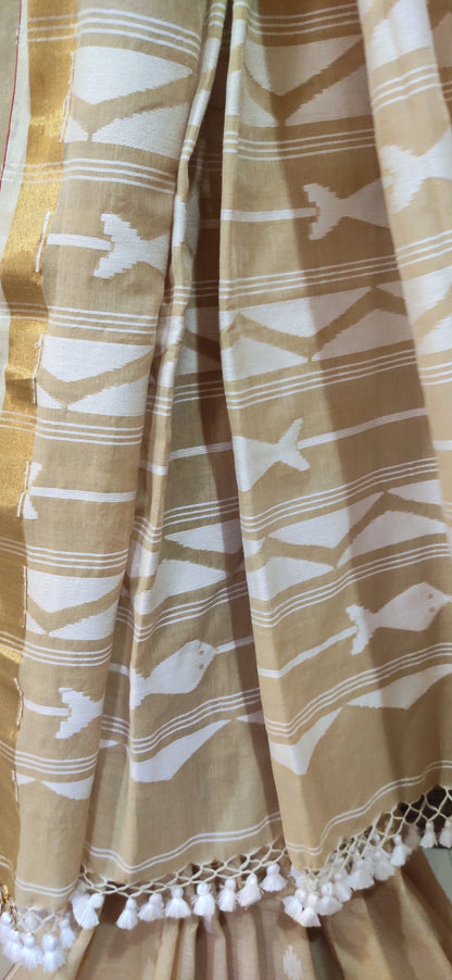 Anvika – Sandal Gold Classic Cotton Handloom Saree