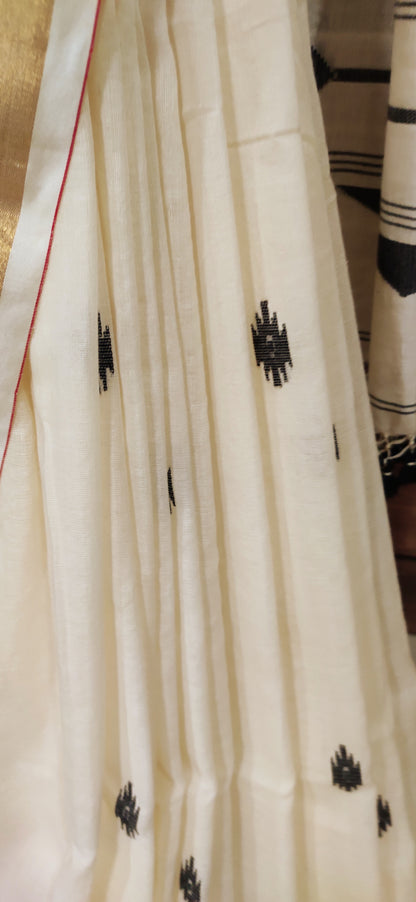 Anvika – Ivory Noir Weave Cotton Handloom Saree