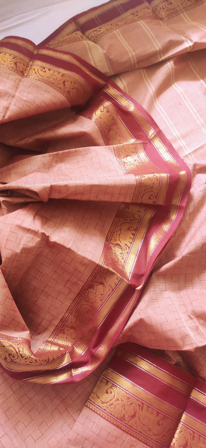 Redish Beige Cotton Dual shaded Kanchipuram traditional border with check & small buttas done all over body Saree
