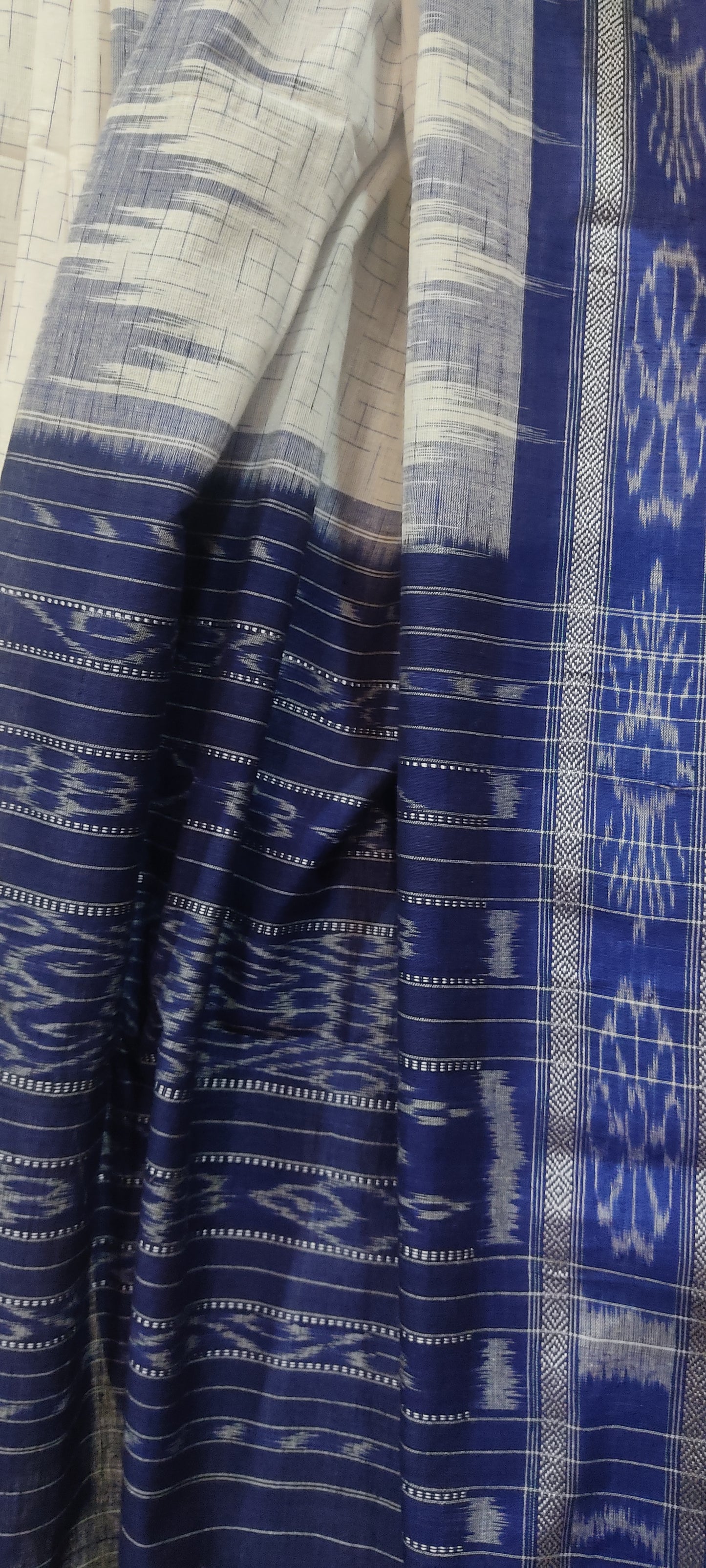 White Cotton handloom ikkat weave blue border sambolpuri Saree